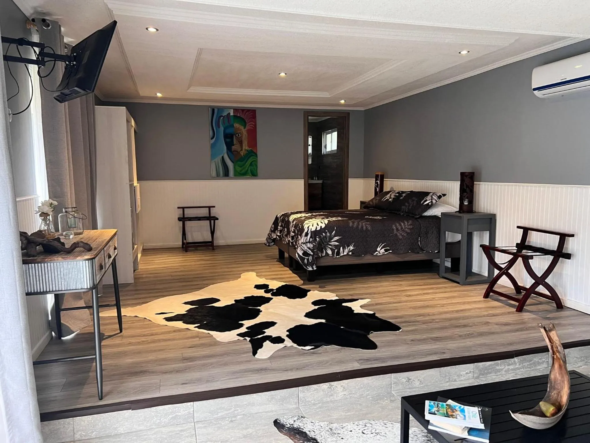 Bedroom, Bed in Inaki Uhi Hotel