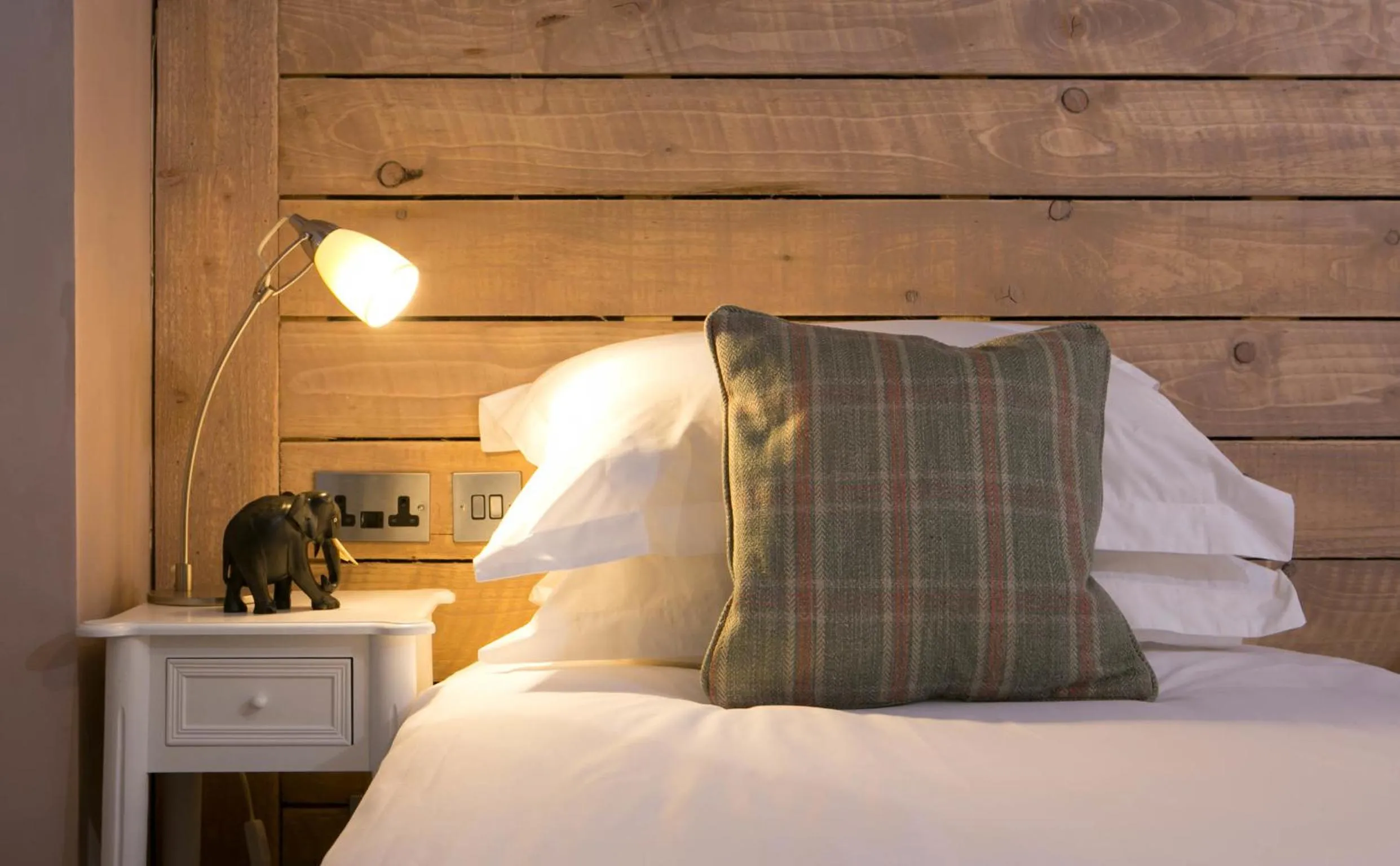 Bed in The Elephant at the Market