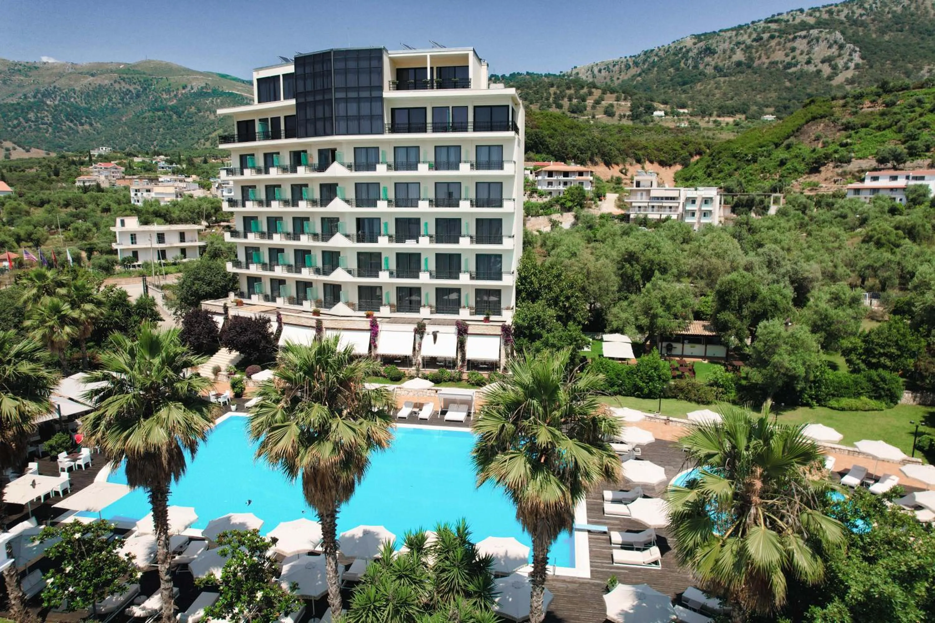 Property building in Rapo's Resort Hotel