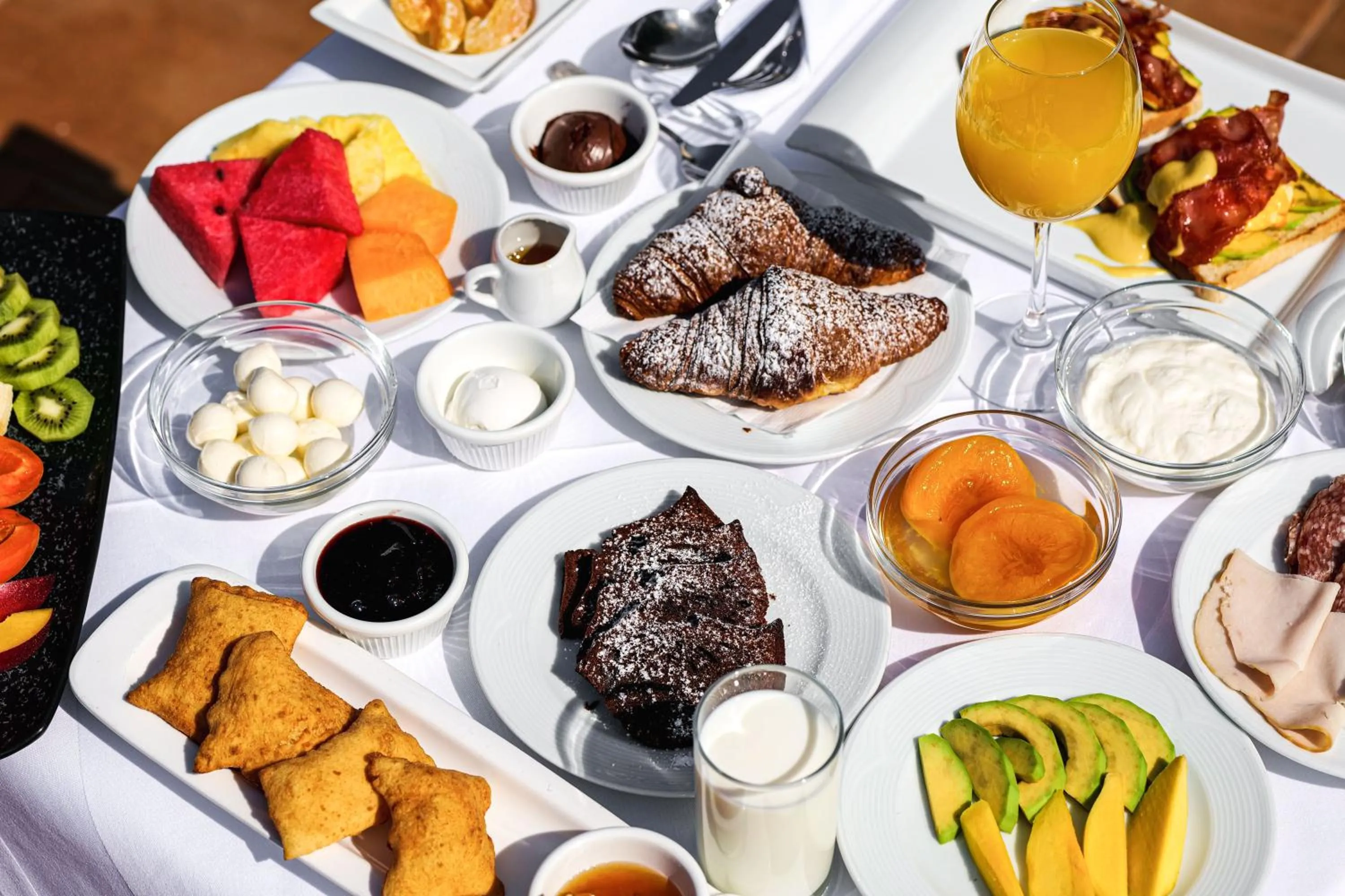 Food and drinks in Rapo's Resort Hotel