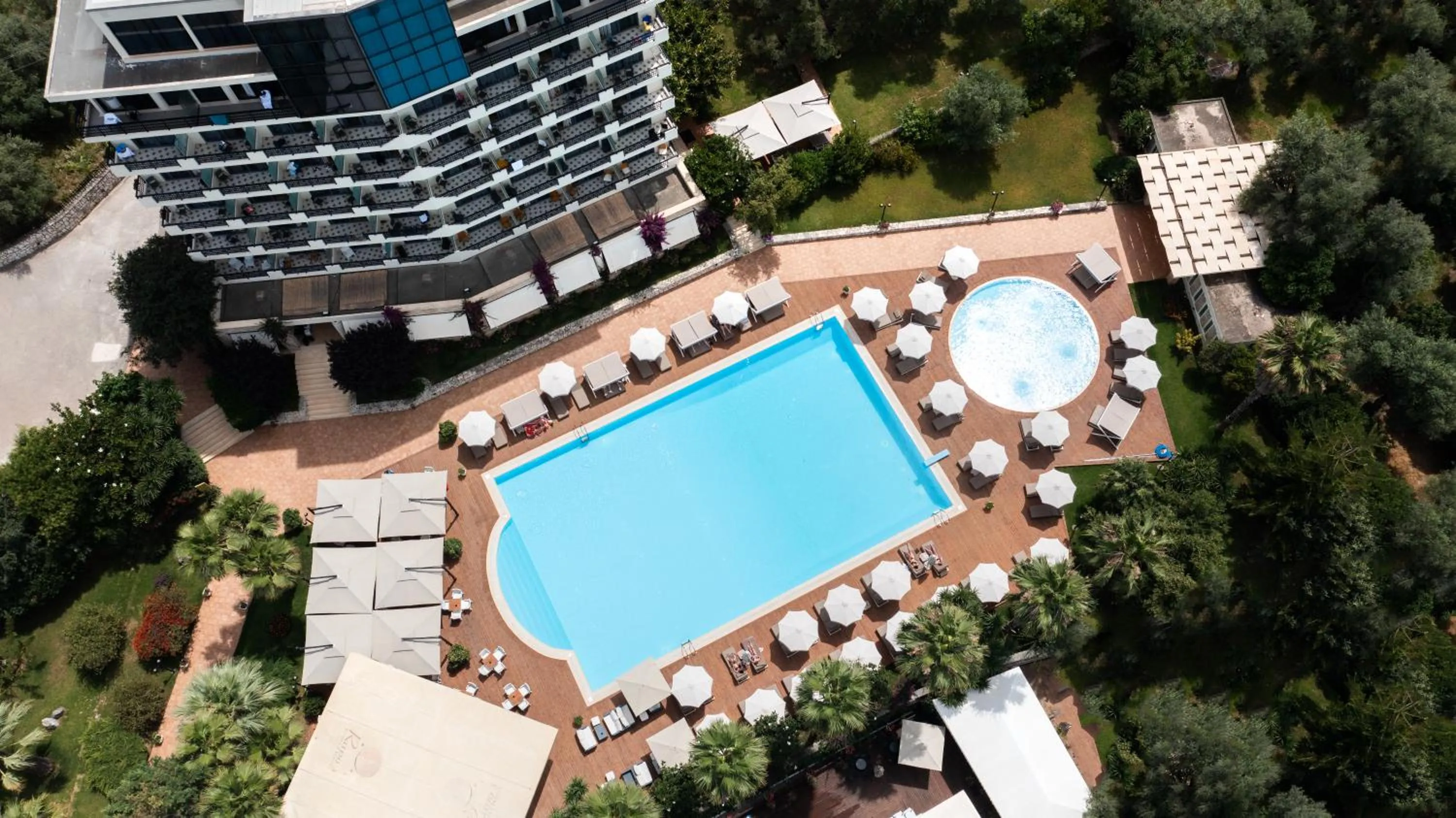 Property building in Rapo's Resort Hotel