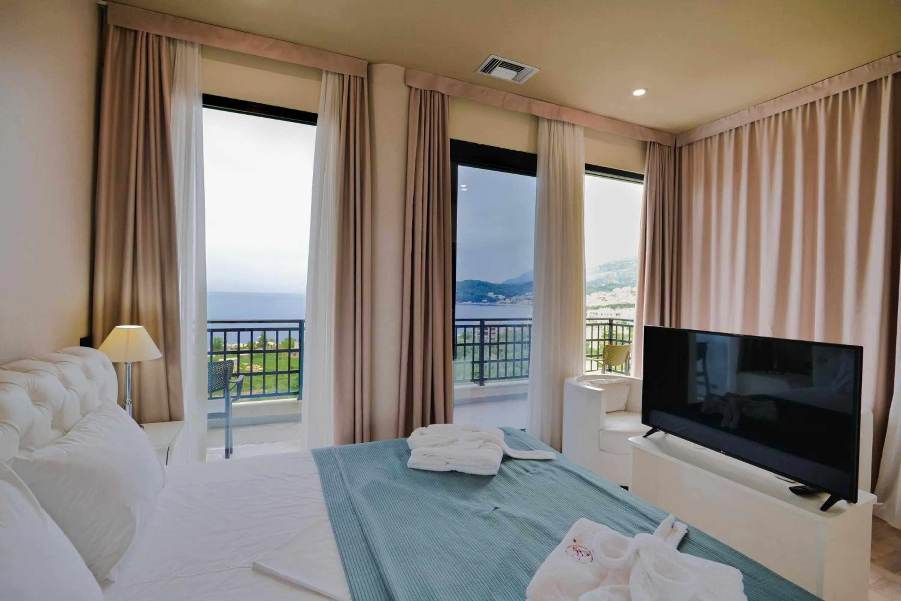 TV and multimedia in Rapo's Resort Hotel