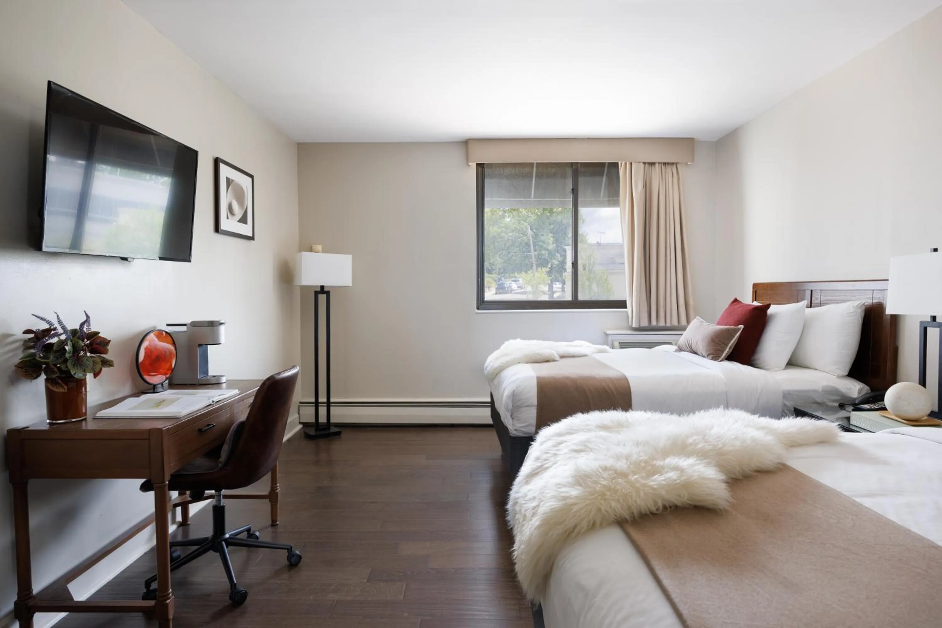 Bedroom, Bed in The Andrew Hotel