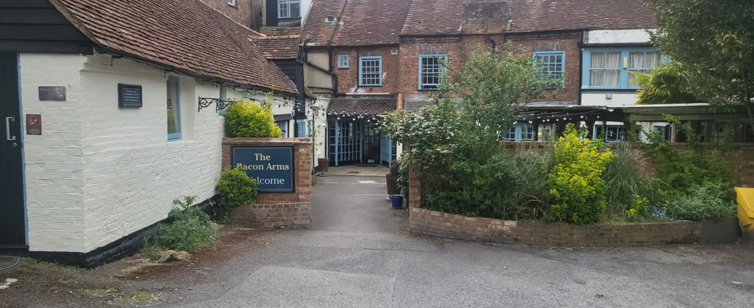 Property building in Bacon Arms, Newbury