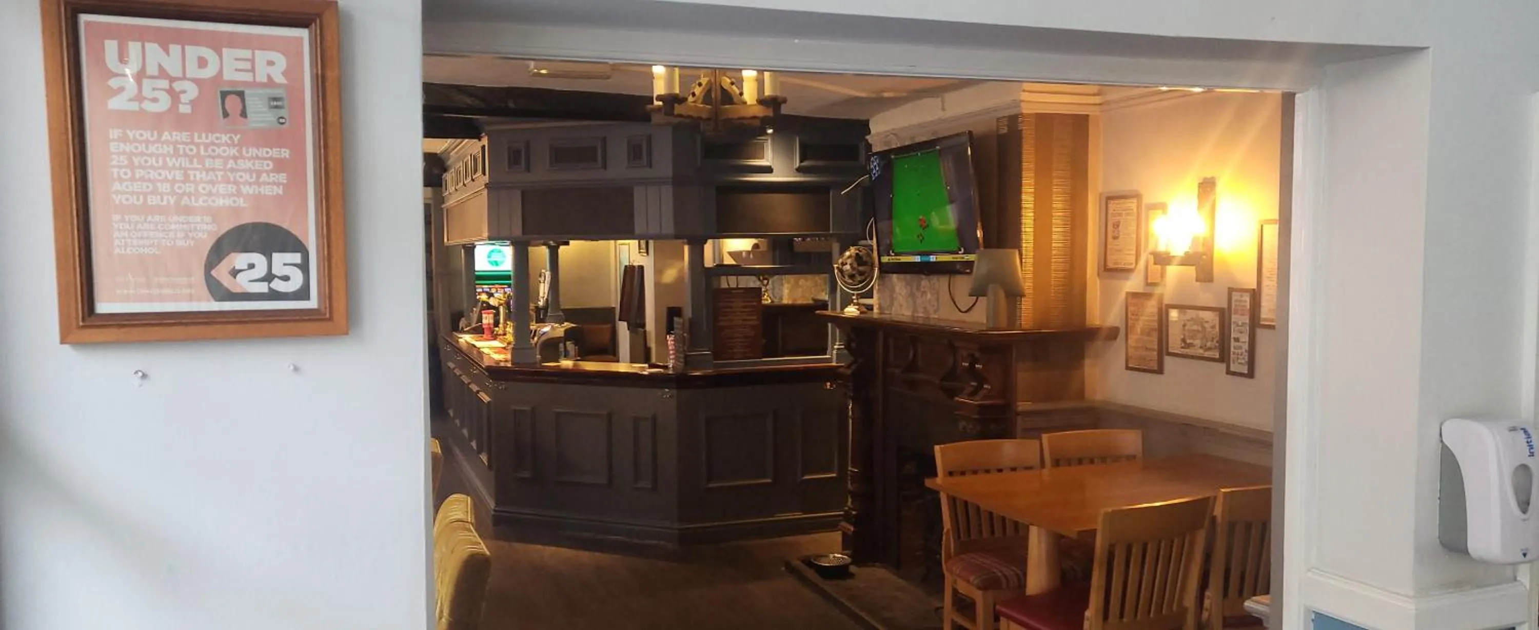 Lounge or bar in Bacon Arms, Newbury