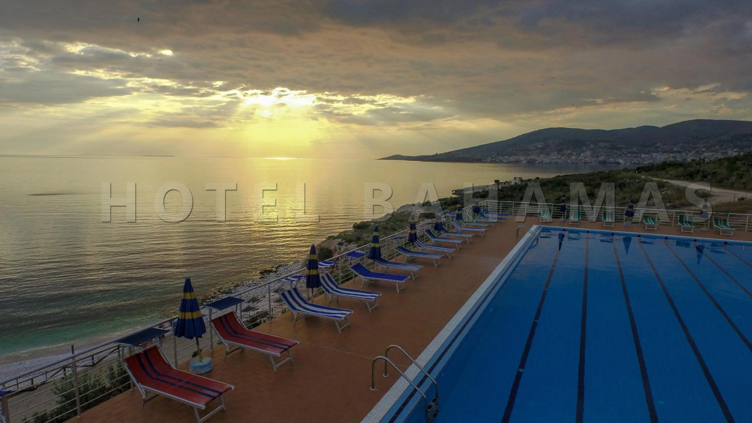 Property building in Hotel Bahamas