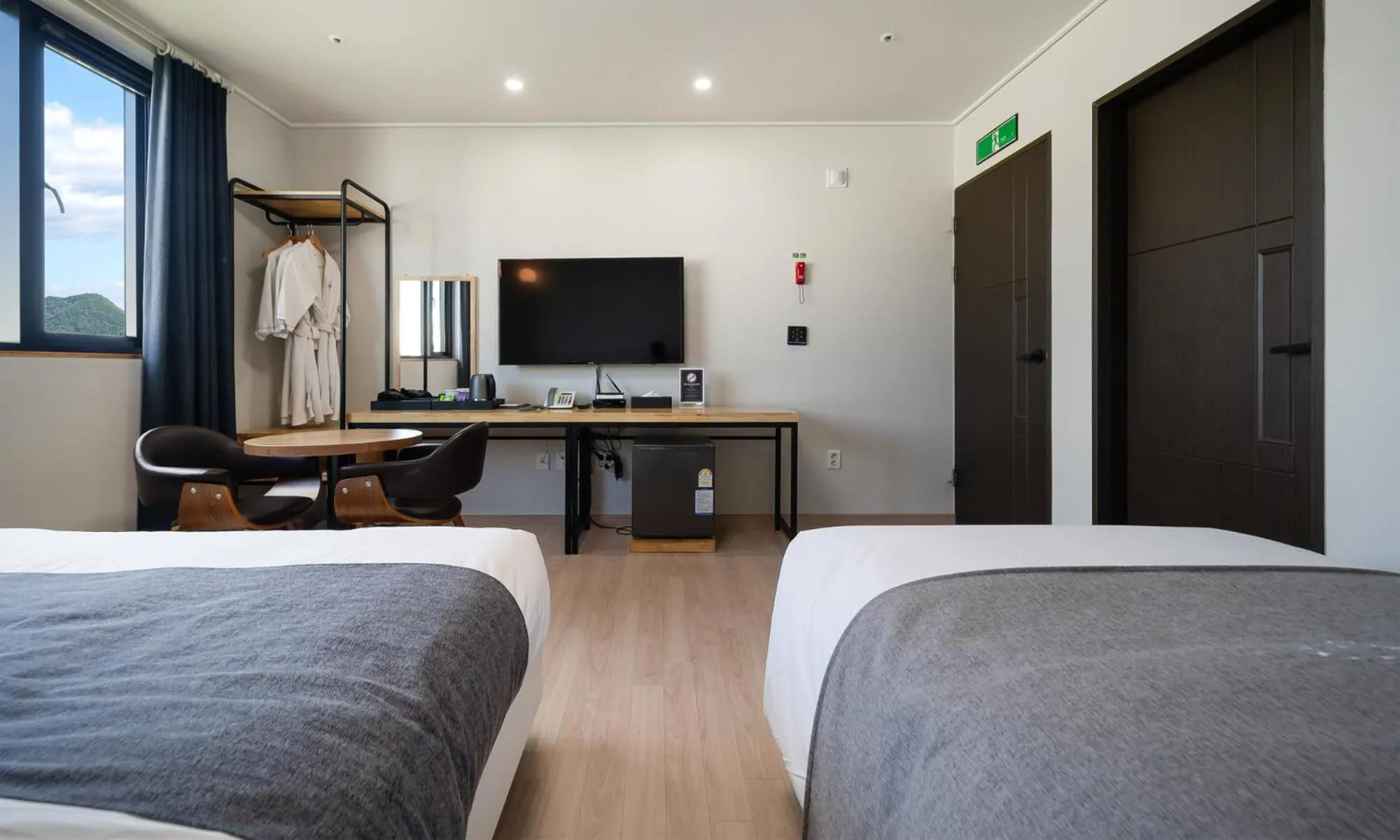 Bed in CM Park Hotel