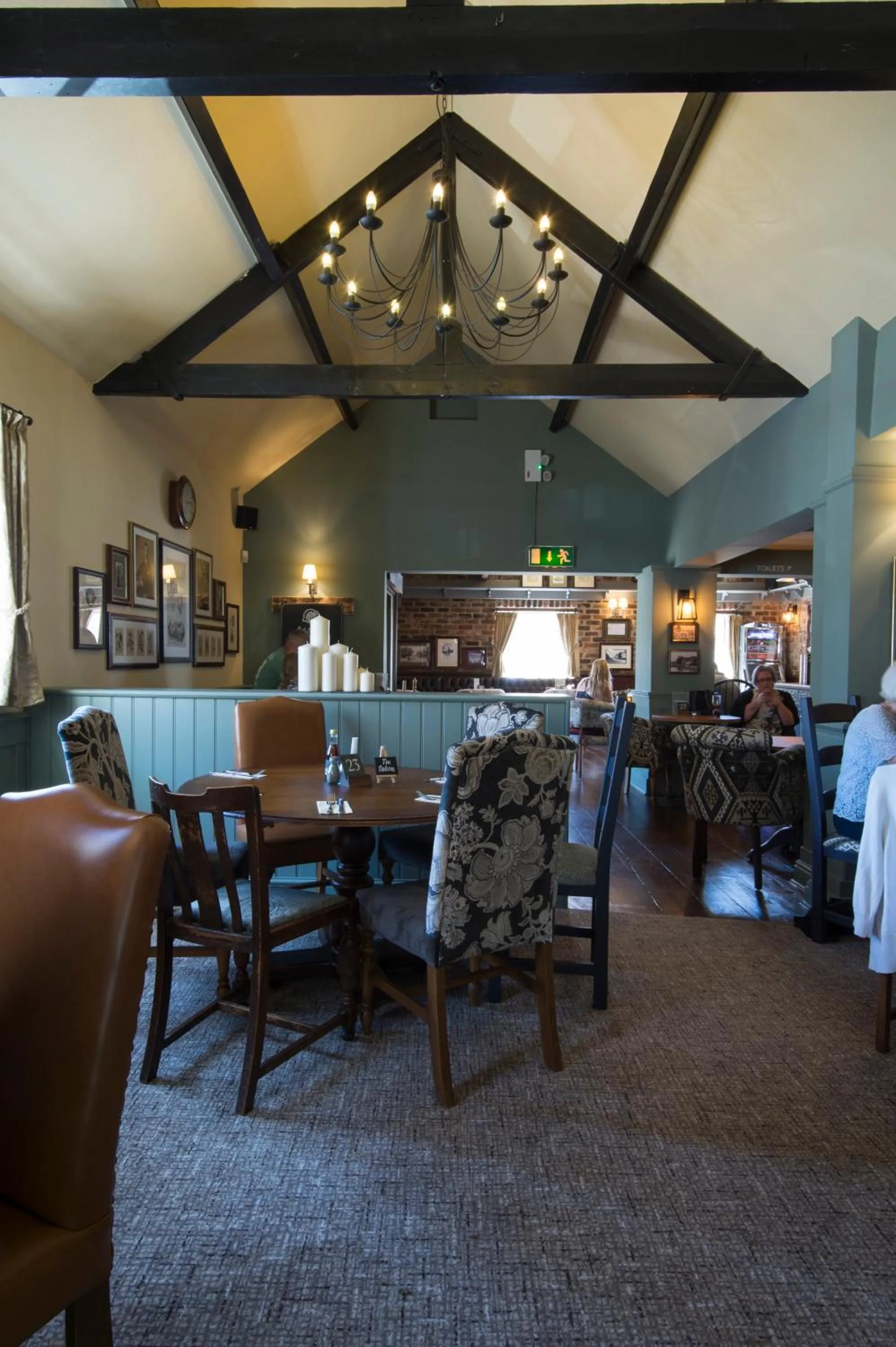 Restaurant/places to eat in Green Dragon, Welton by Marston's Inns