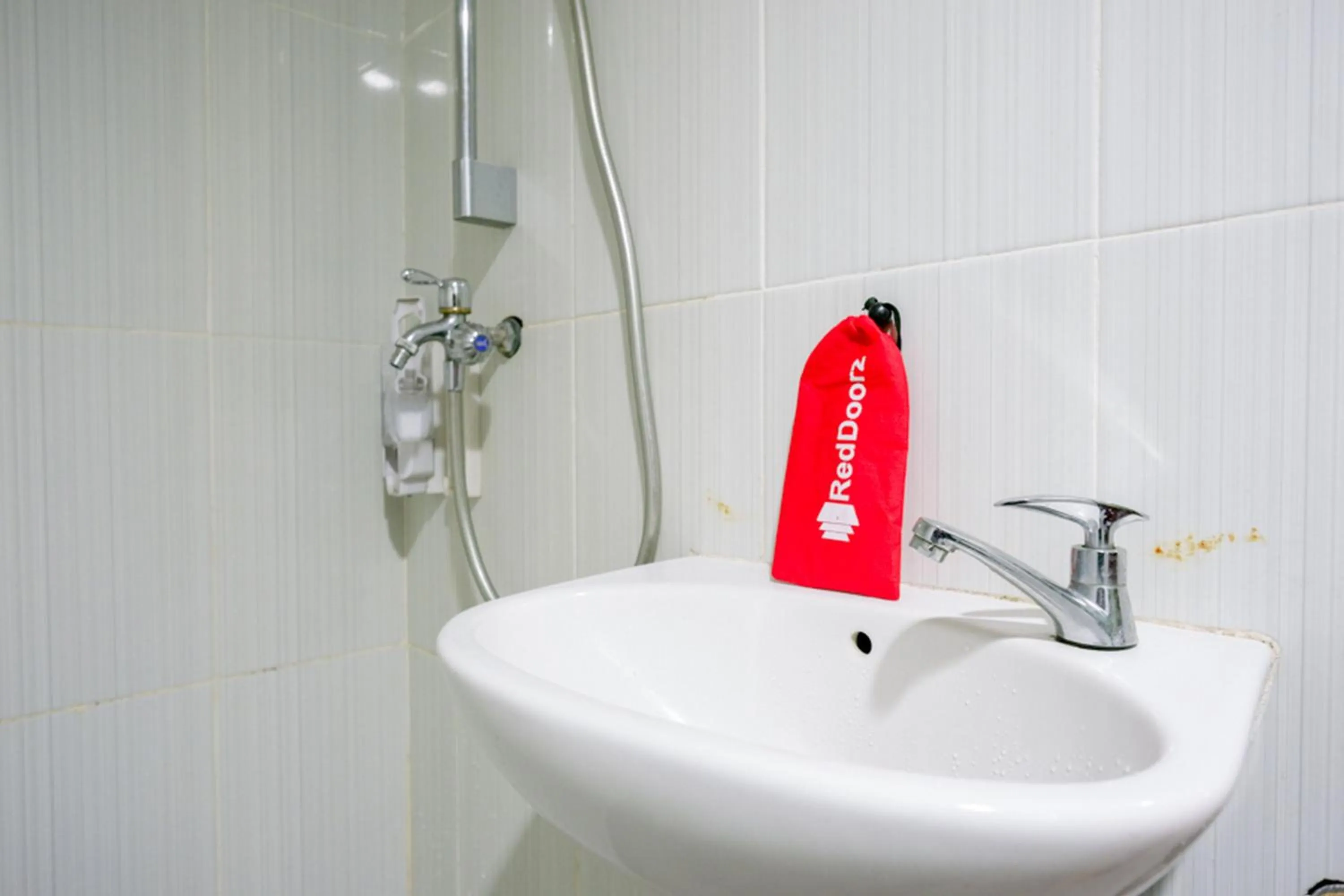 RedDoorz Syariah At Jalan Jenderal Sudirman Palopo