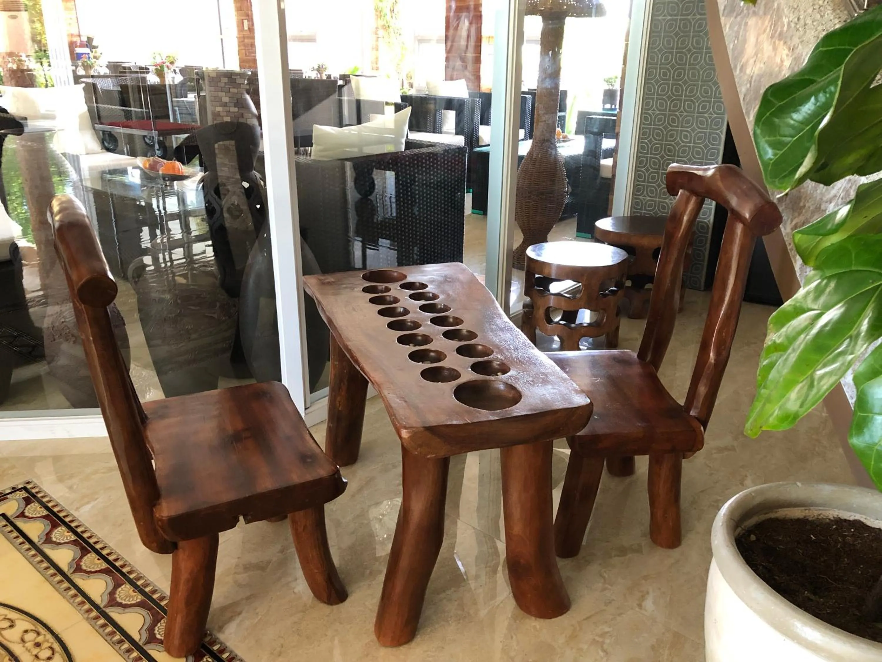 EM Royalle Hotel & Beach Resort