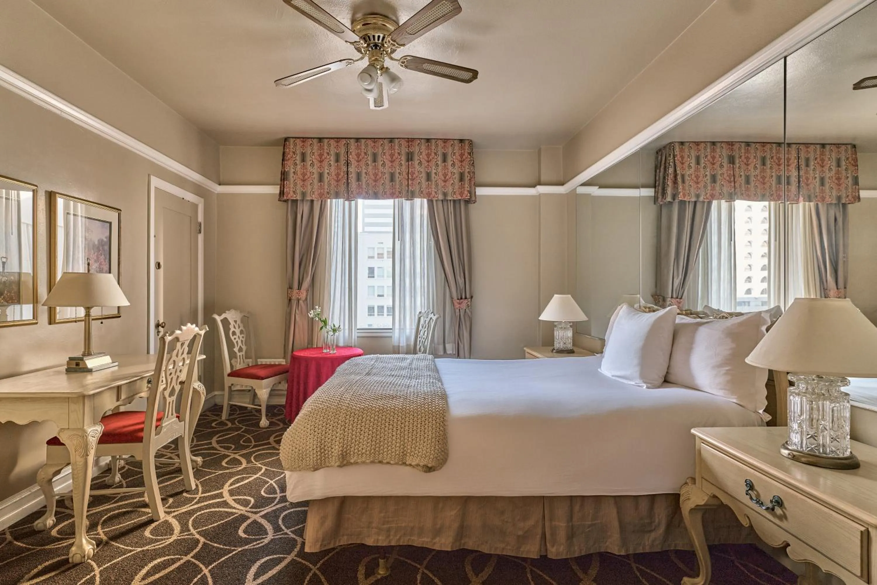 Bed in Hotel San Carlos