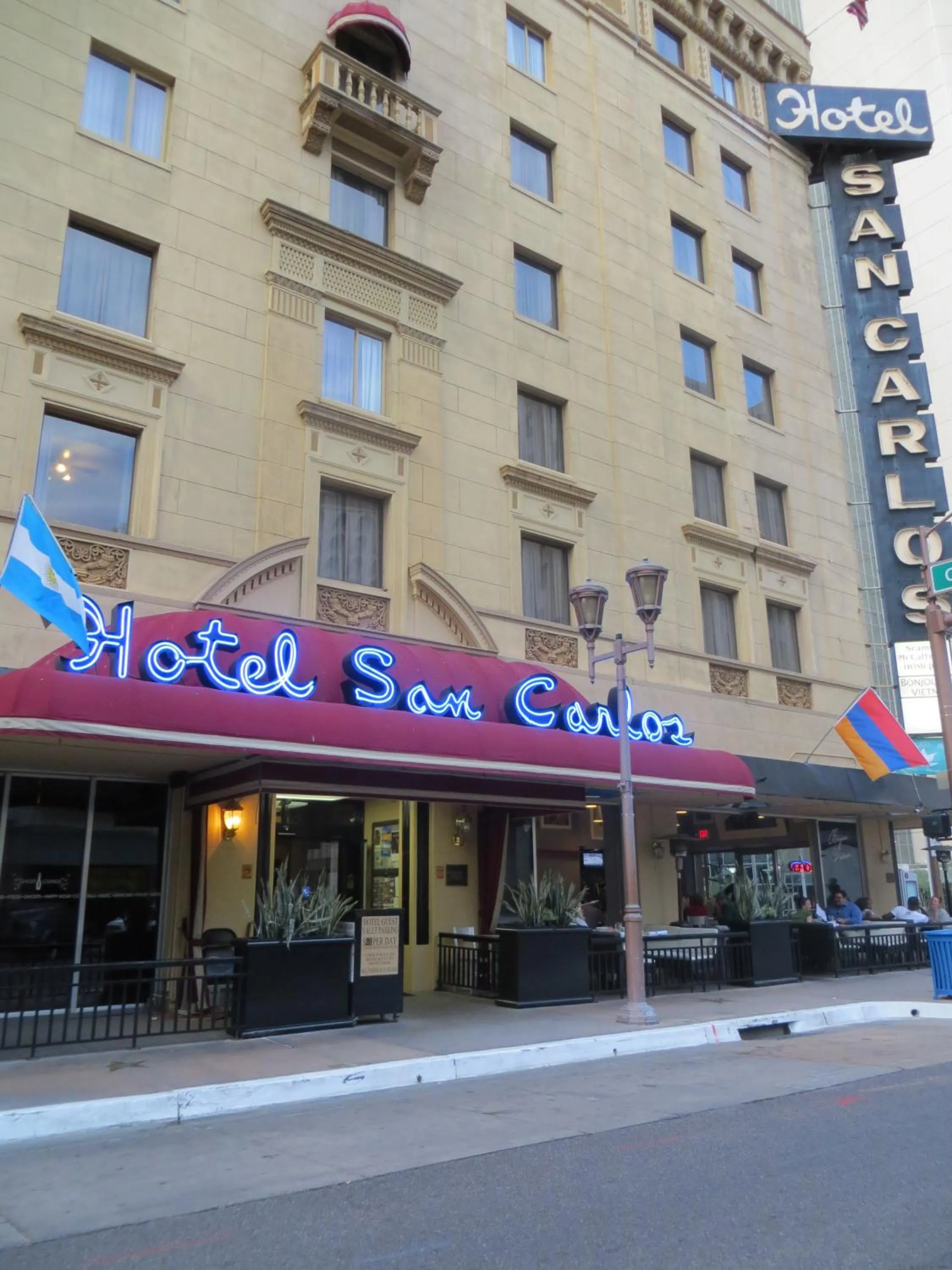 Facade/entrance in Hotel San Carlos