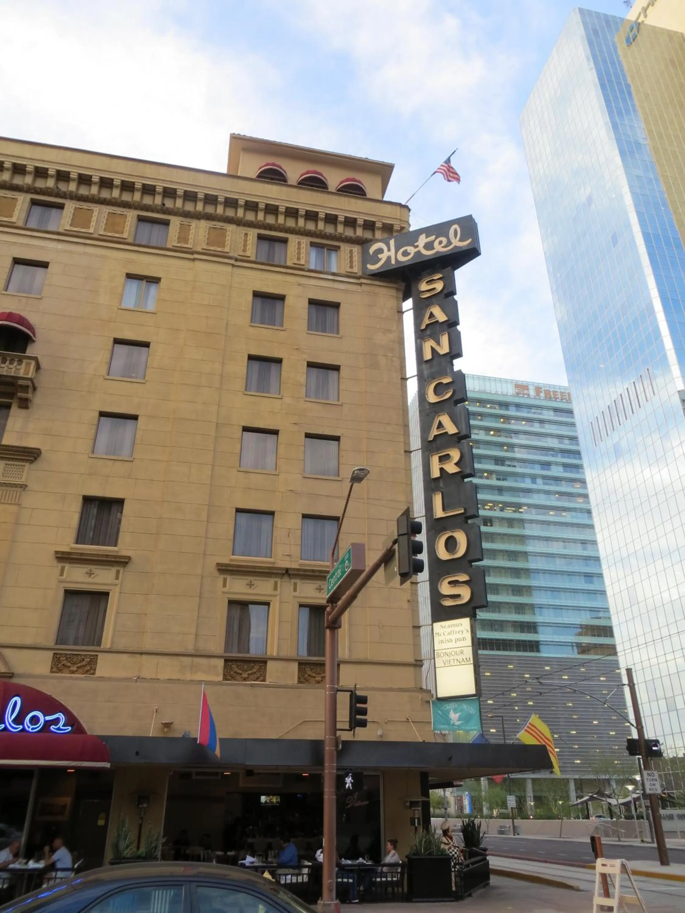 Facade/entrance in Hotel San Carlos