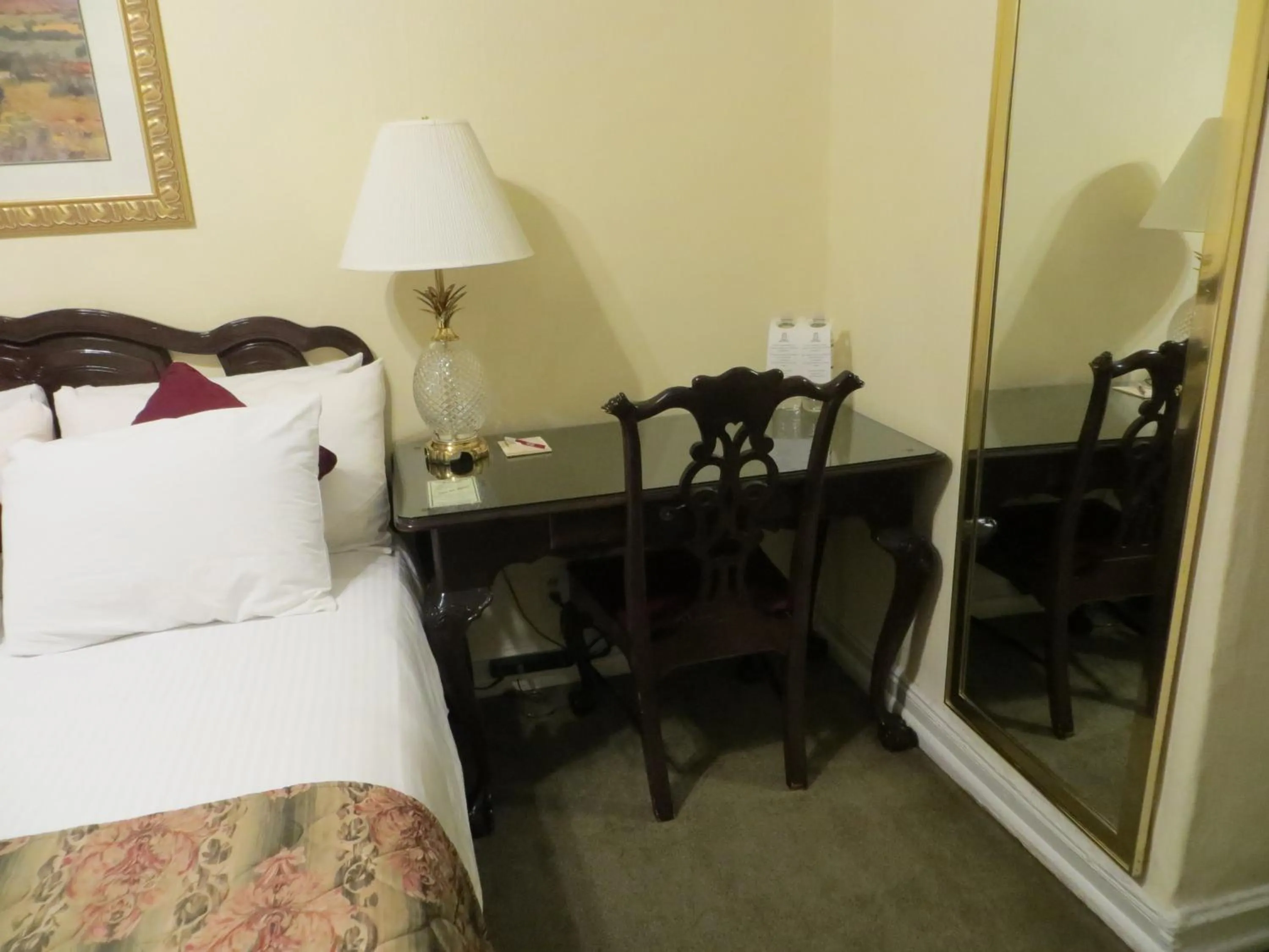 Bed in Hotel San Carlos