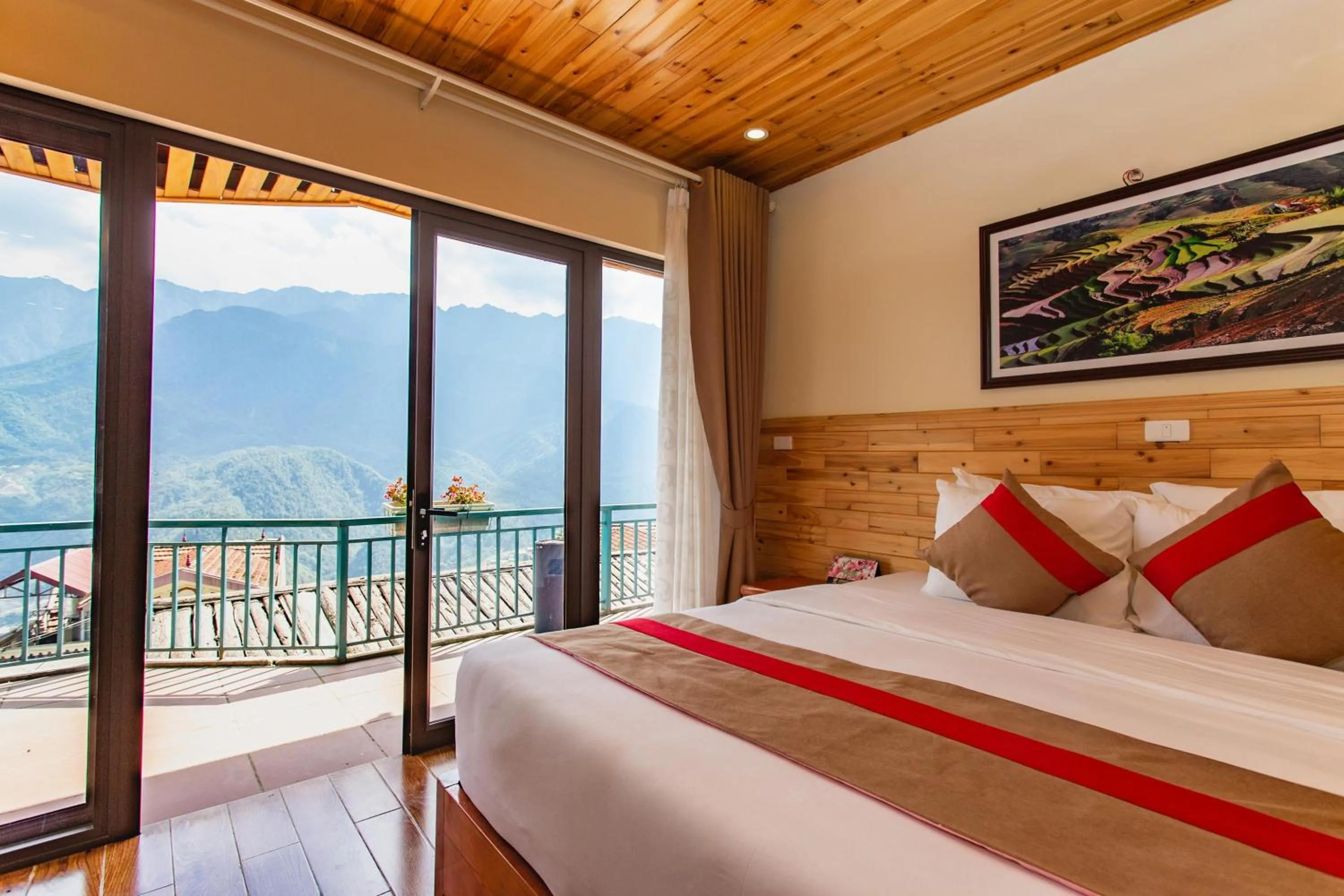 Mountain view, Bed in SaPa Retreat Condotel