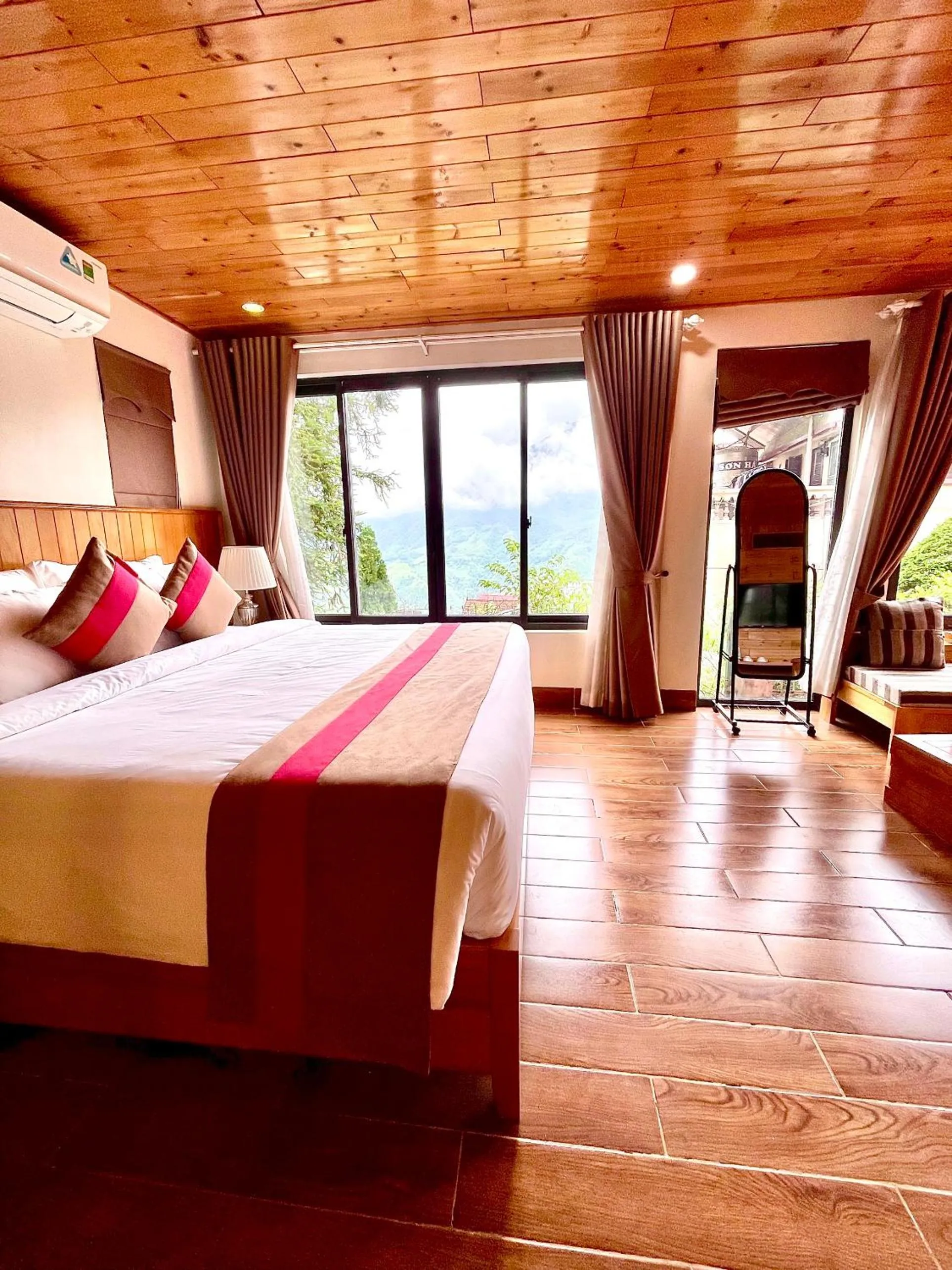 Bedroom, Bed in SaPa Retreat Condotel