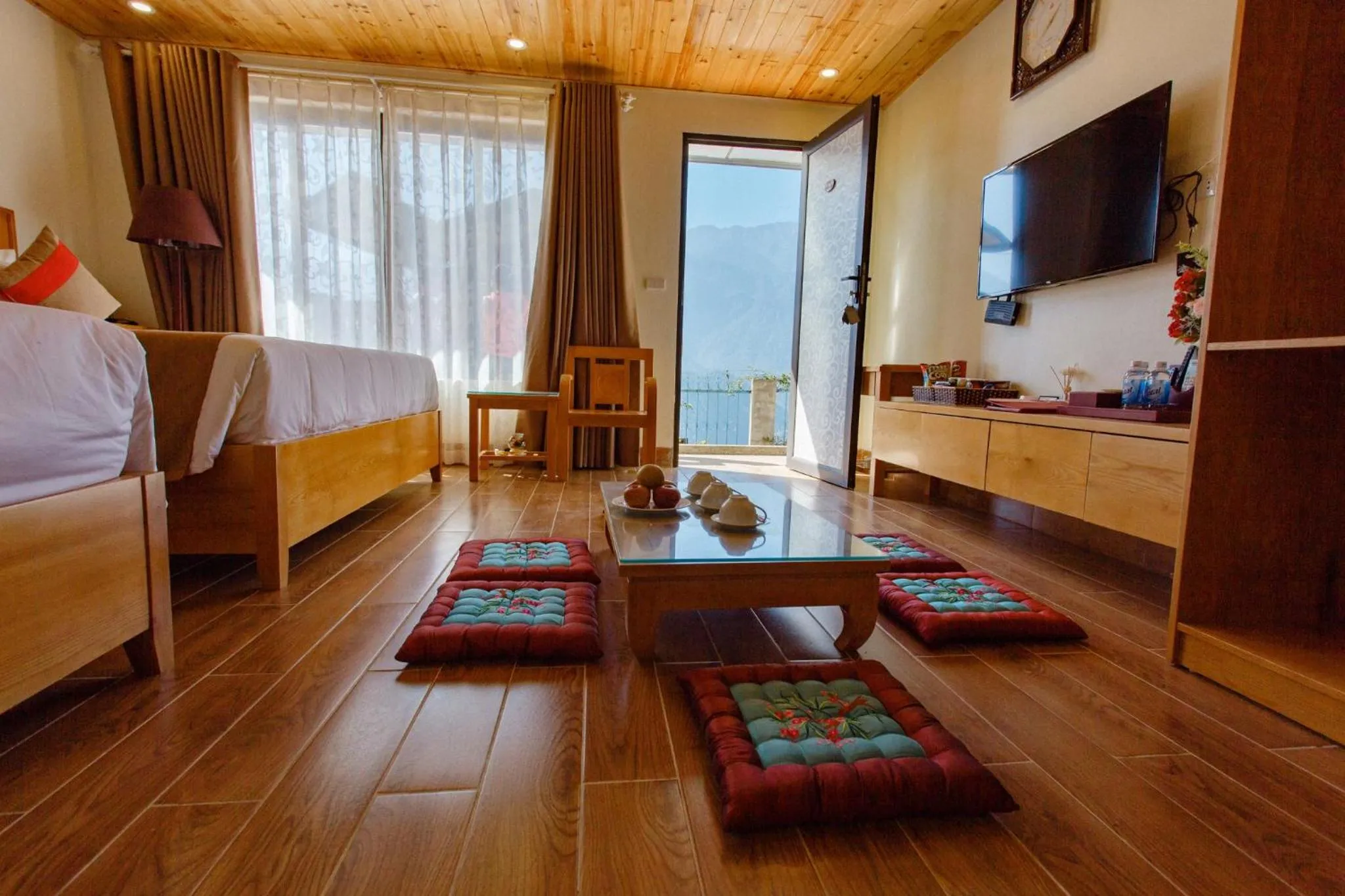 View (from property/room), Bed in SaPa Retreat Condotel