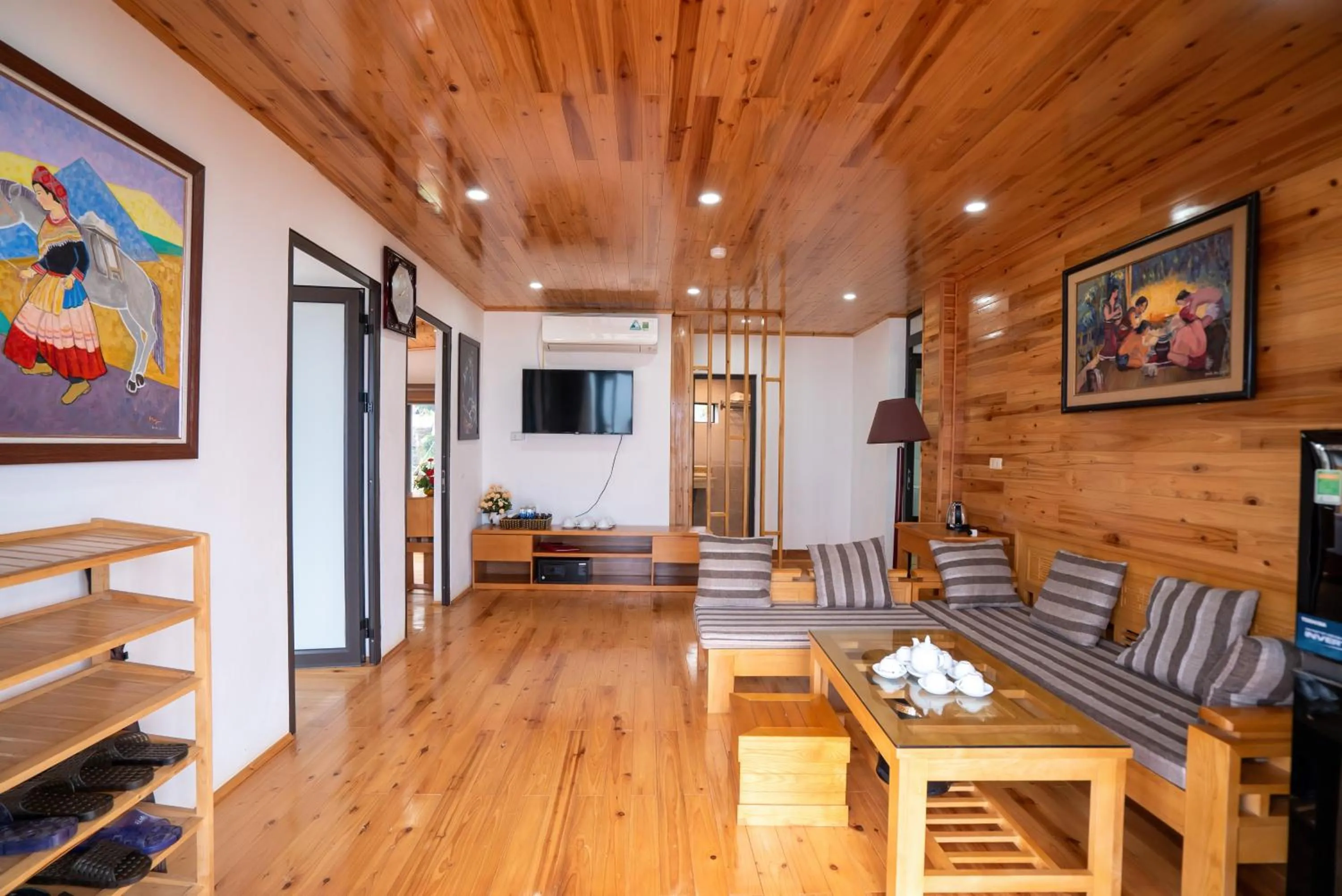 Communal lounge/ TV room in SaPa Retreat Condotel