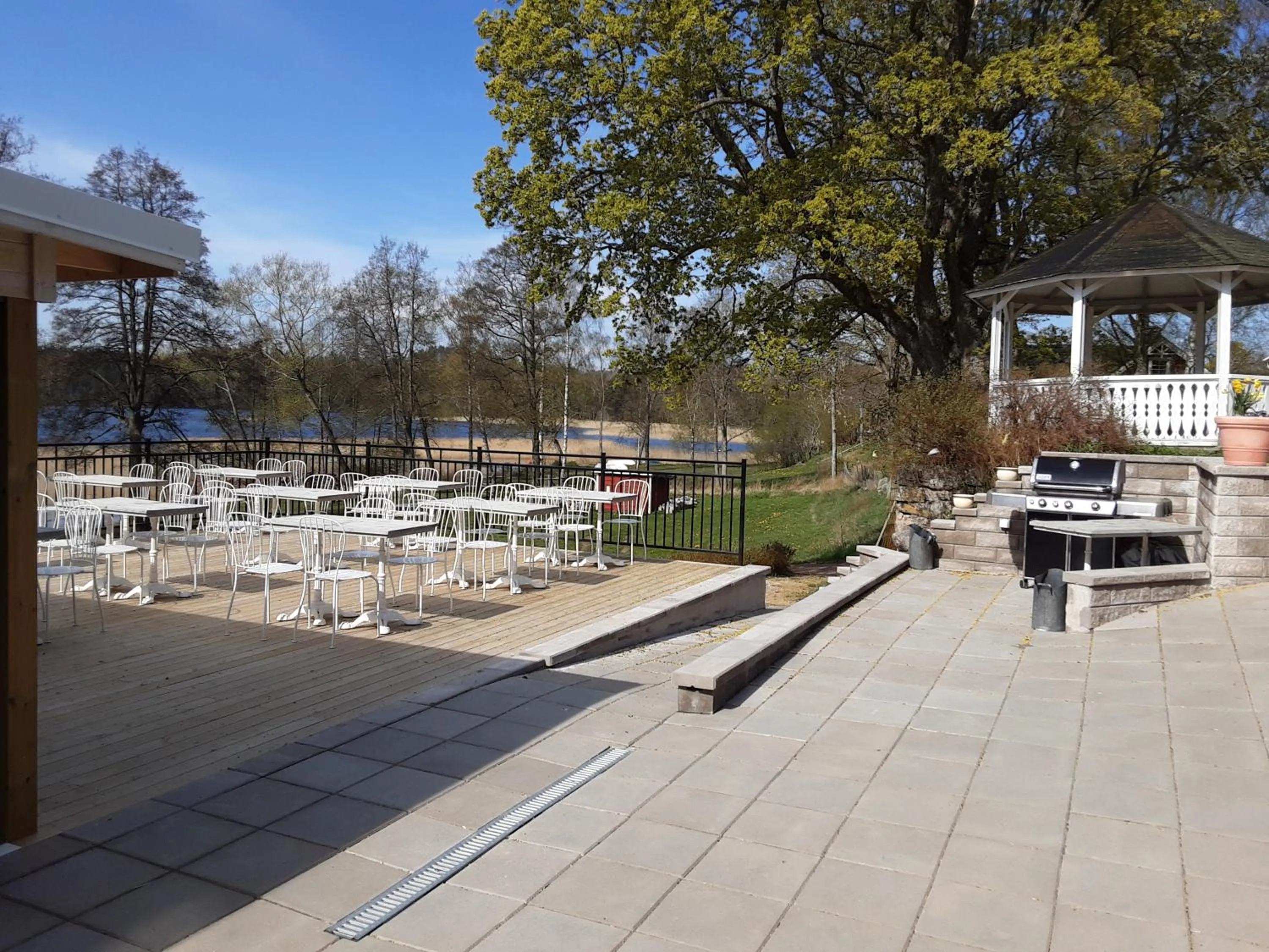 Restaurant/places to eat in Smålandsgården