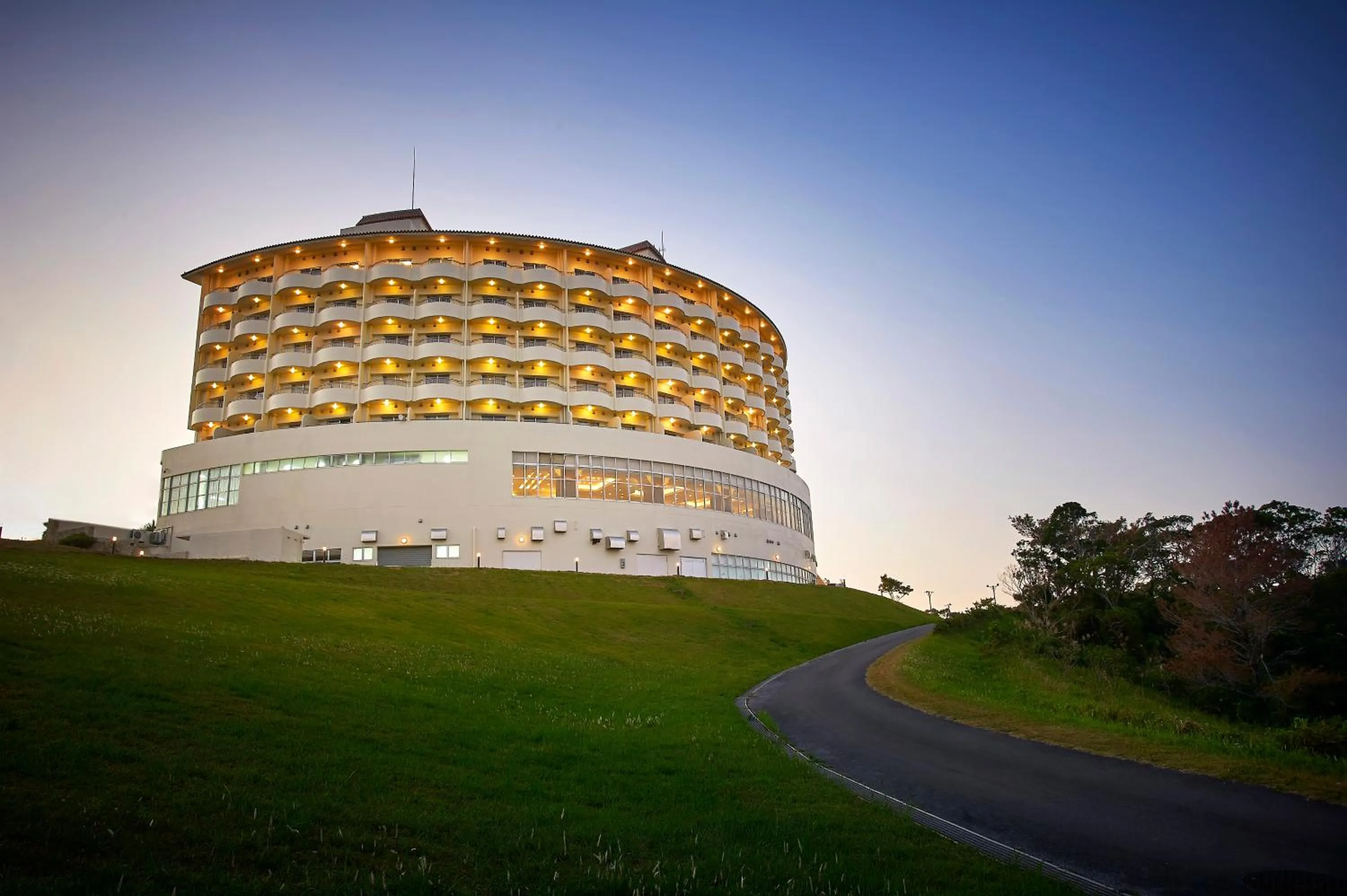 Property building in ANA Crowne Plaza Resort Okinawa Uruma Hills By IHG