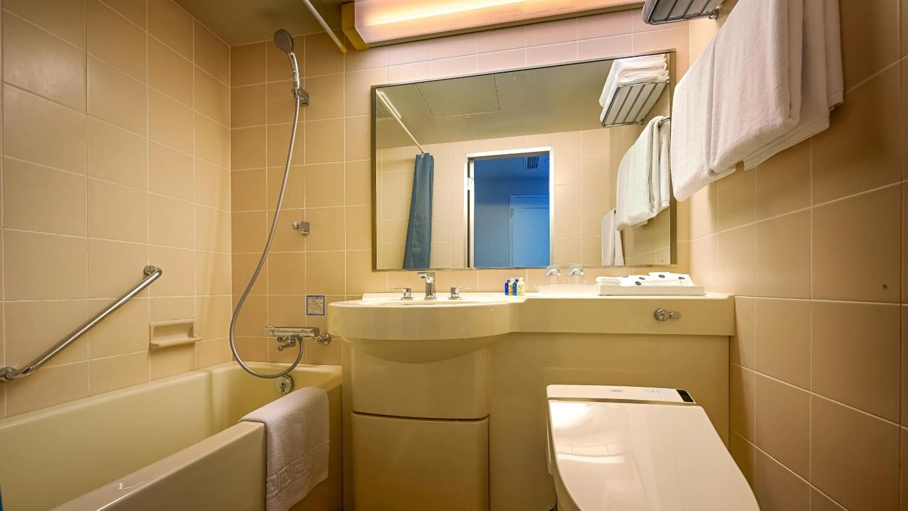 Bathroom in ANA Crowne Plaza Resort Okinawa Uruma Hills By IHG