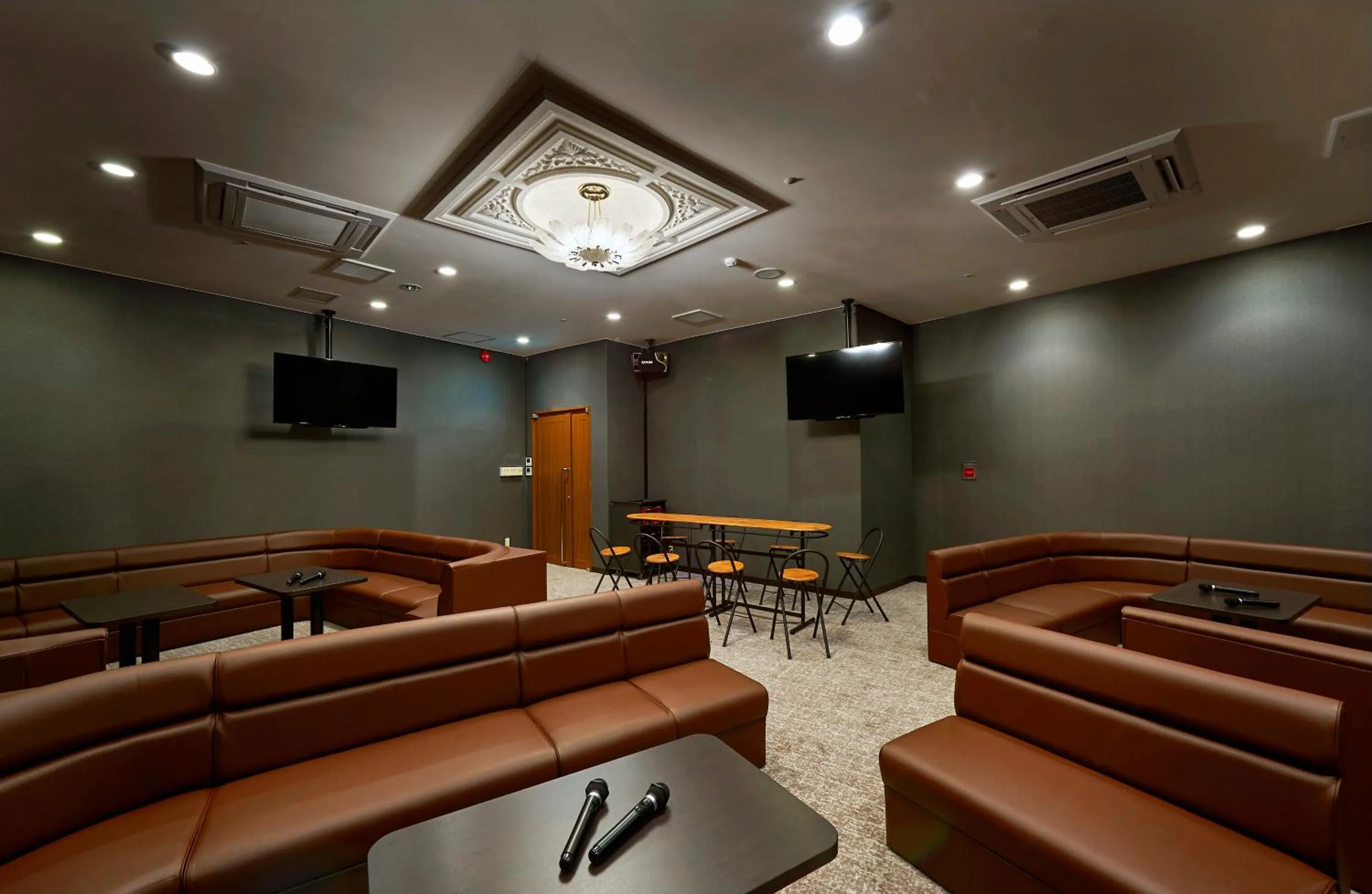 Karaoke in ANA Crowne Plaza Resort Okinawa Uruma Hills By IHG