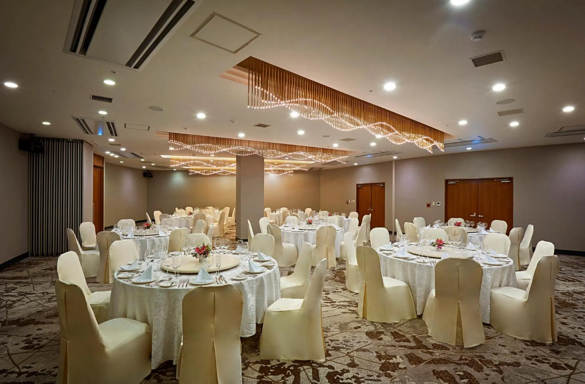 Meeting/conference room in ANA Crowne Plaza Resort Okinawa Uruma Hills By IHG