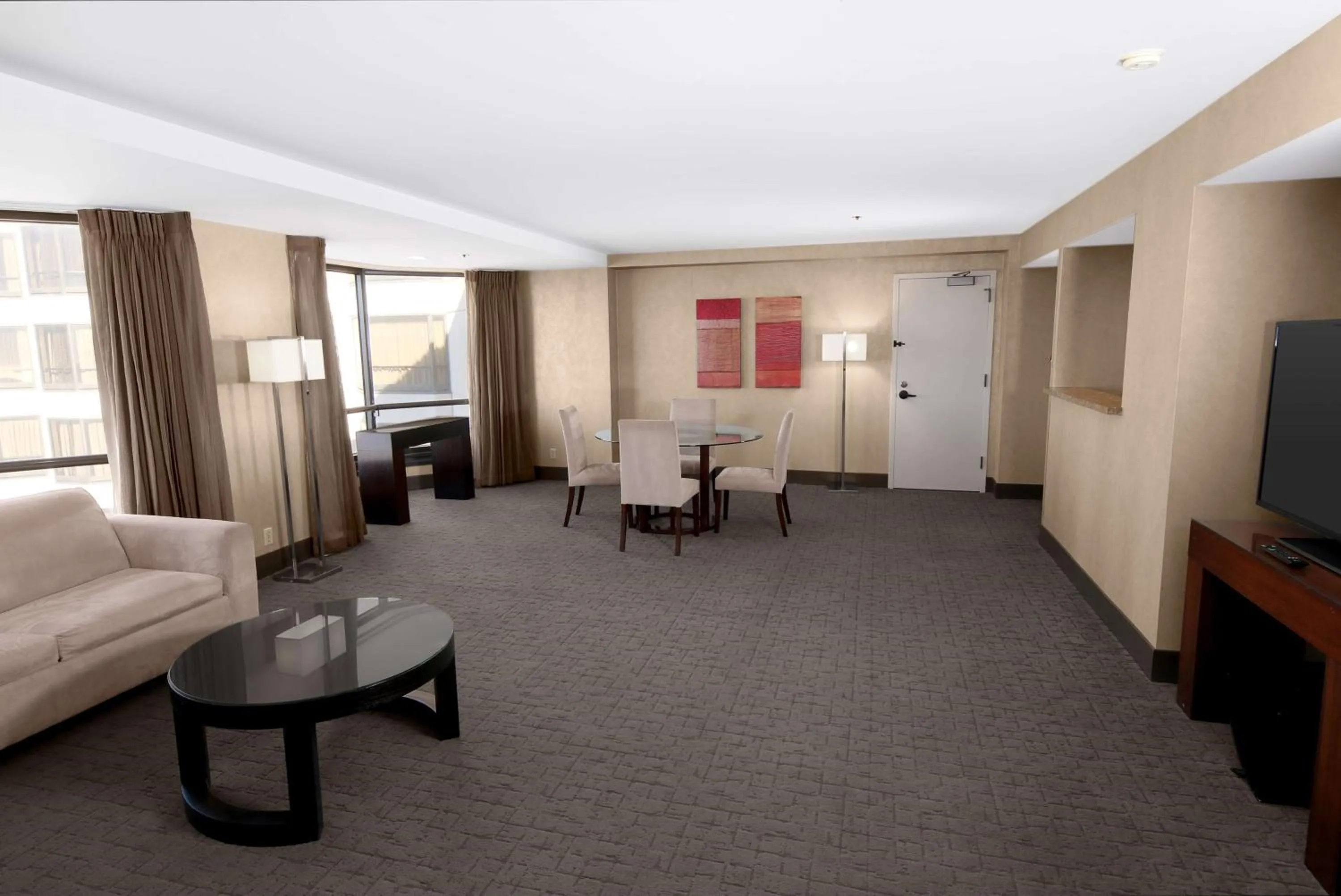 Living room in Hilton Parc 55 San Francisco Union Square