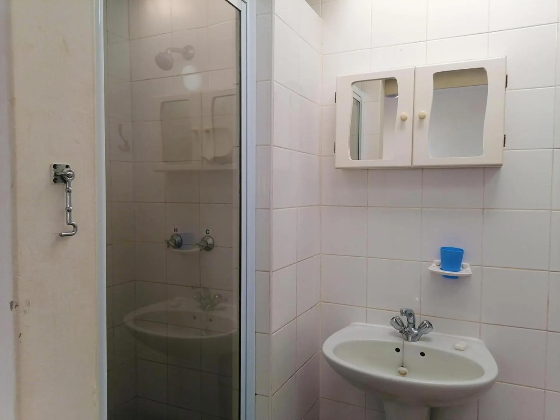 Shower in Southern Comfort - On the Pool