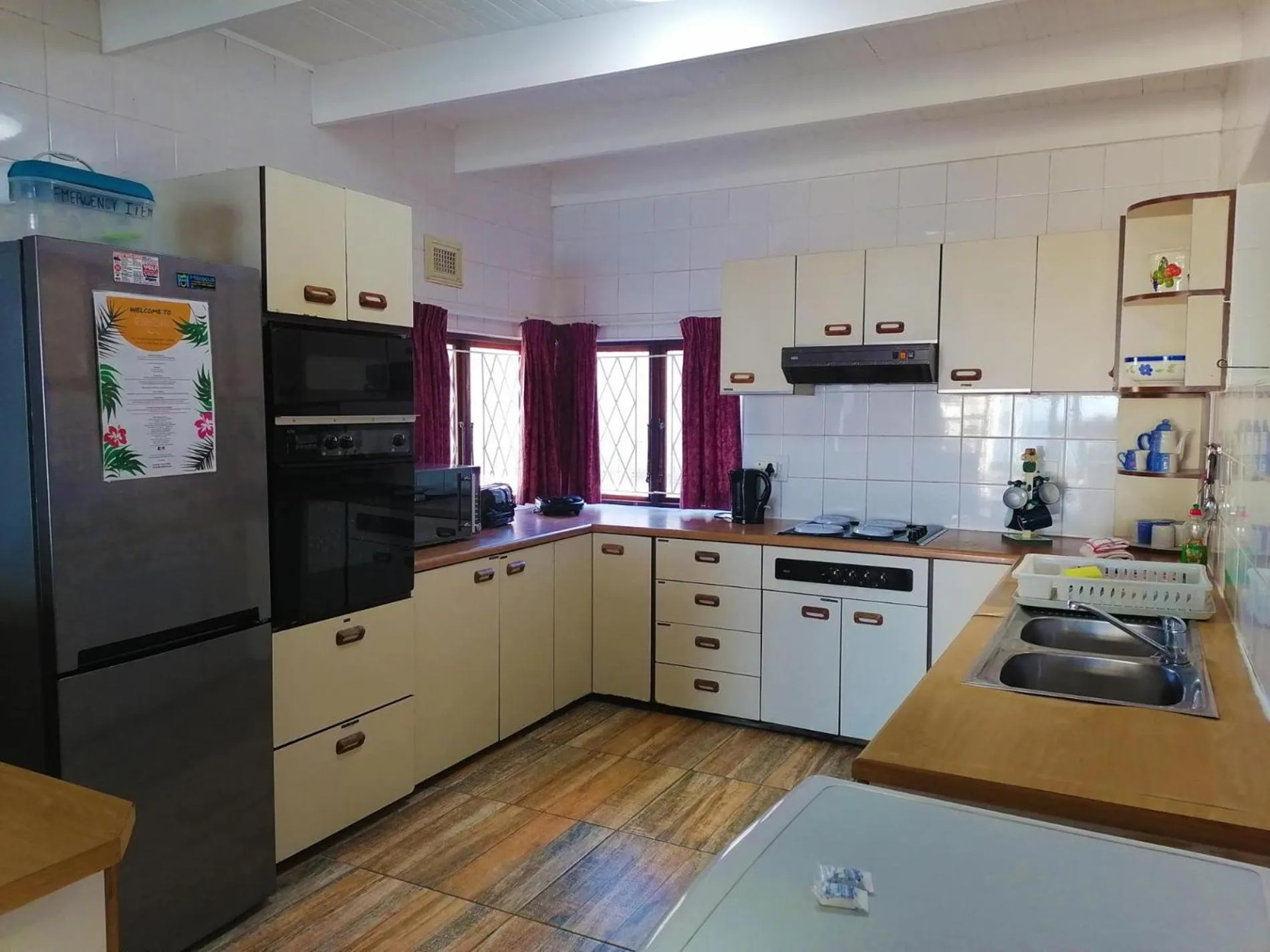 Kitchen or kitchenette in Southern Comfort - On the Pool