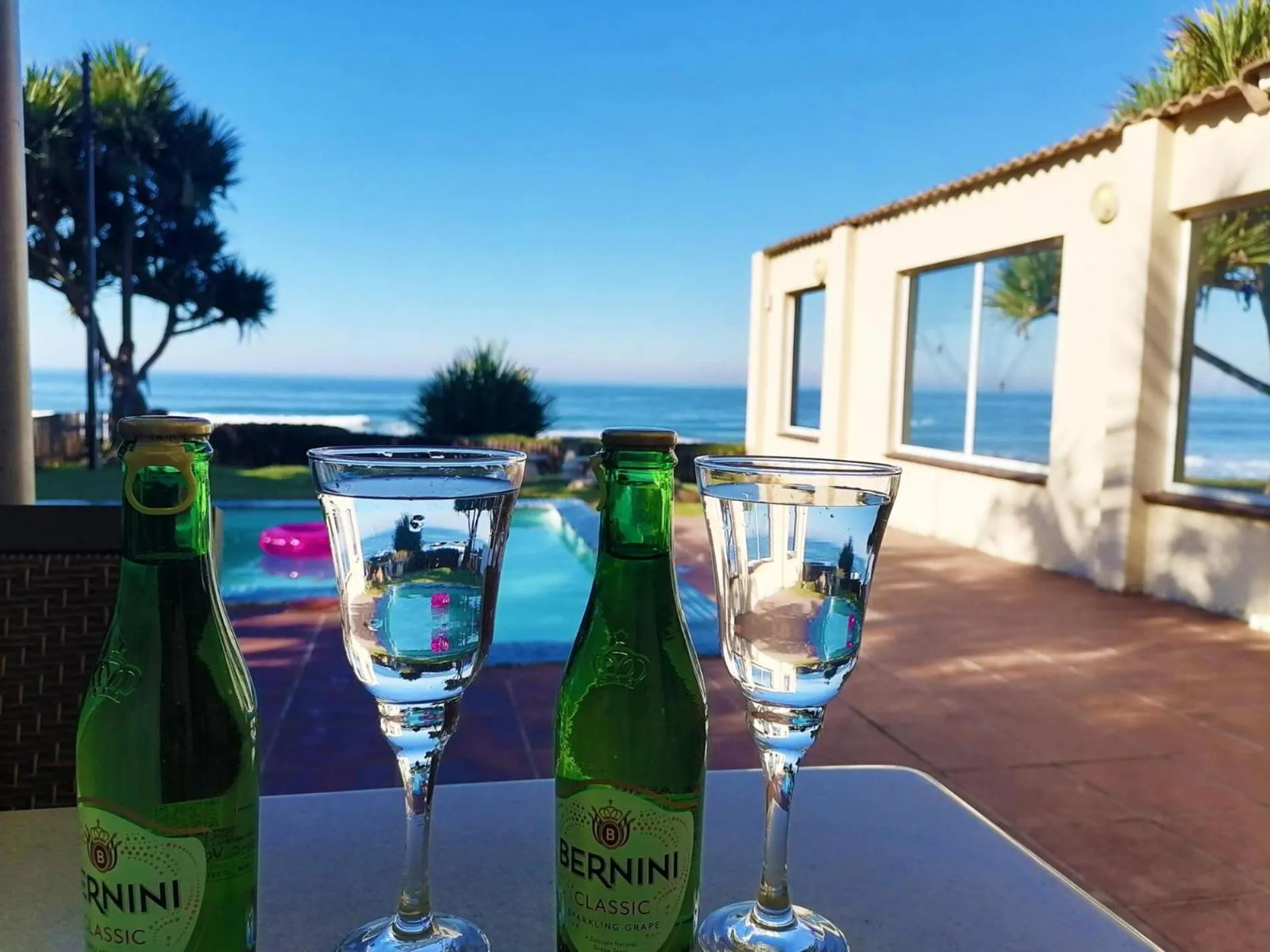 Garden in Southern Comfort - On the Pool