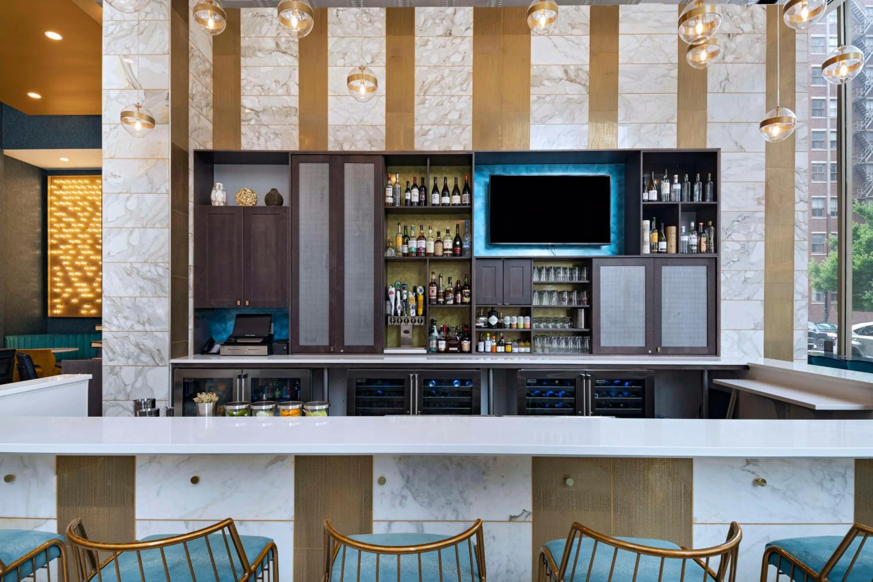 Lounge or bar in Hyatt Place Tulsa/Downtown