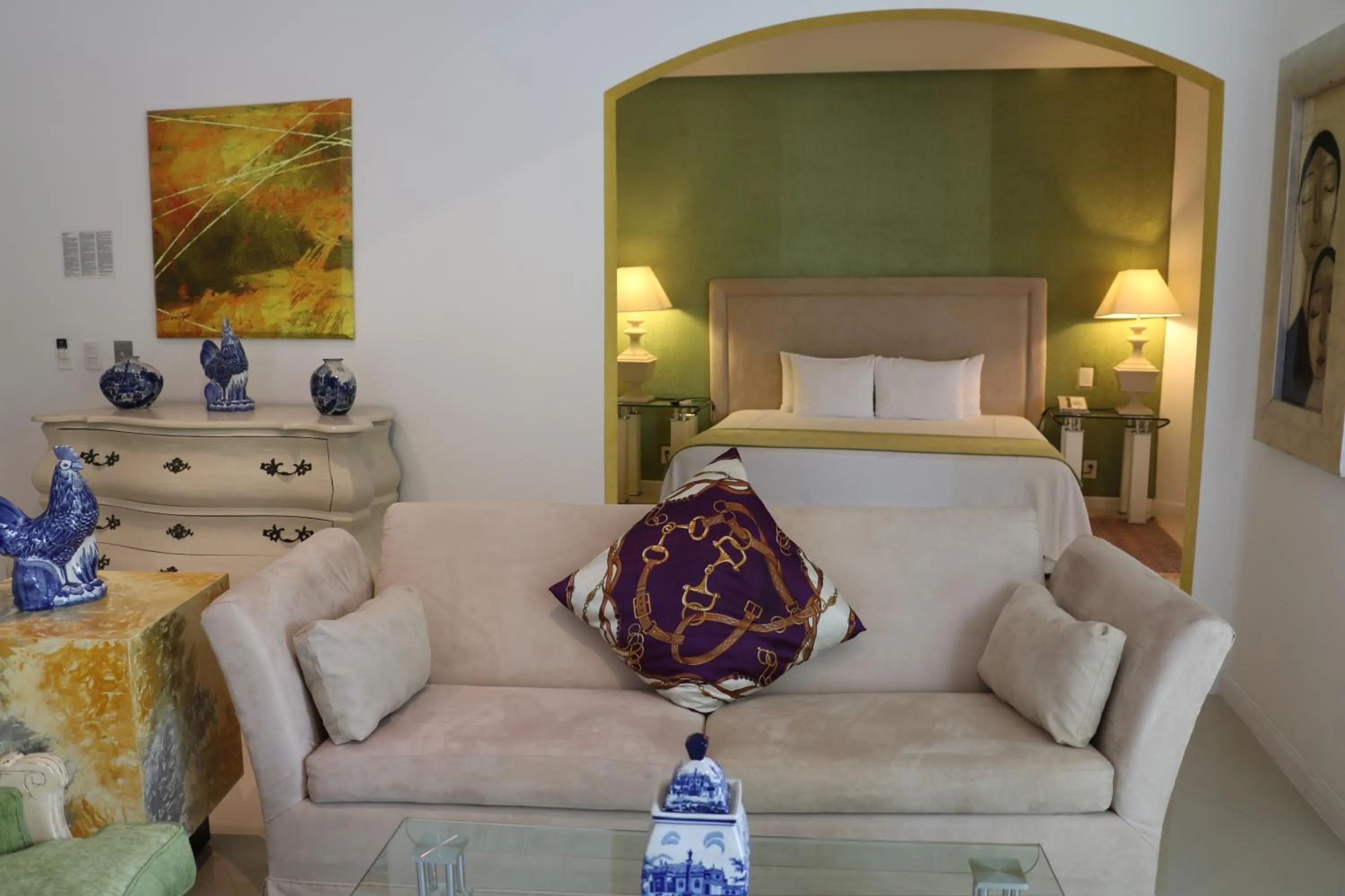 Seating area in Hilton MM Grand Hotel Puebla, Tapestry Collection