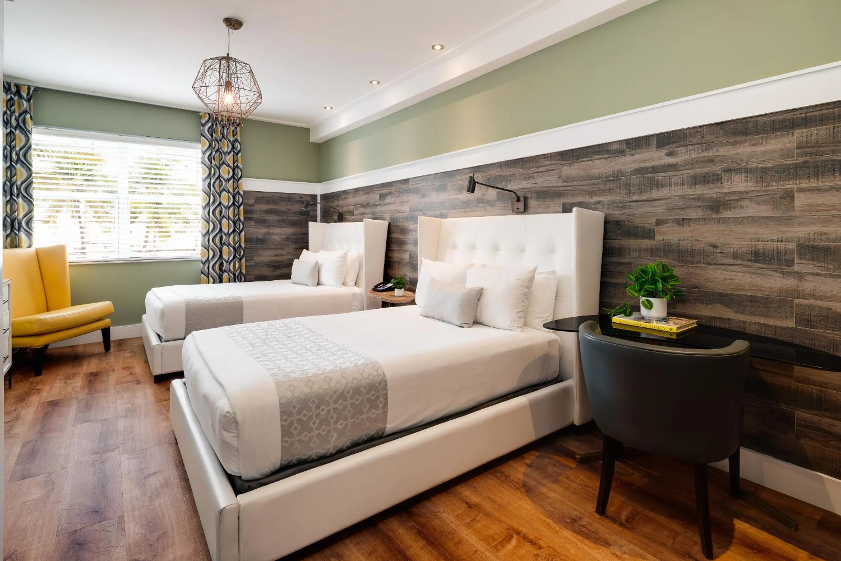 Bed in Catalina Hotel & Beach Club