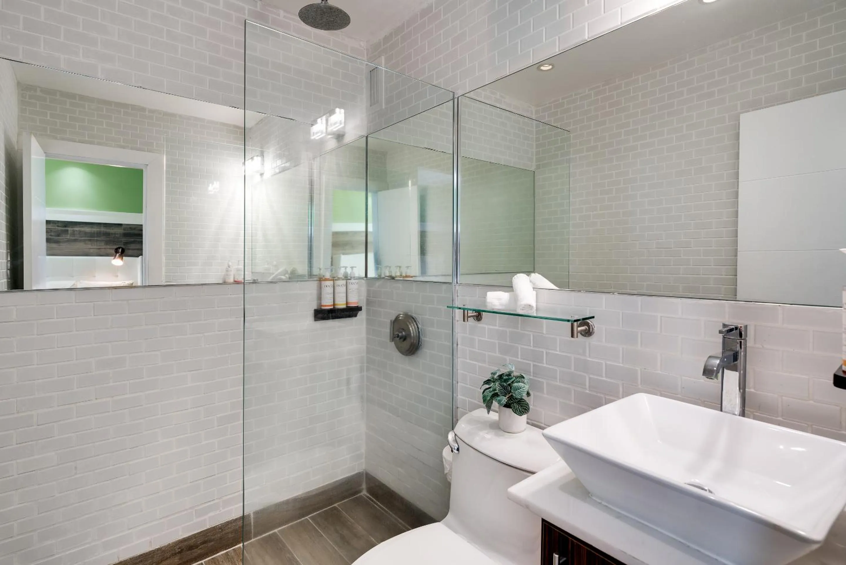 Bathroom in Catalina Hotel & Beach Club