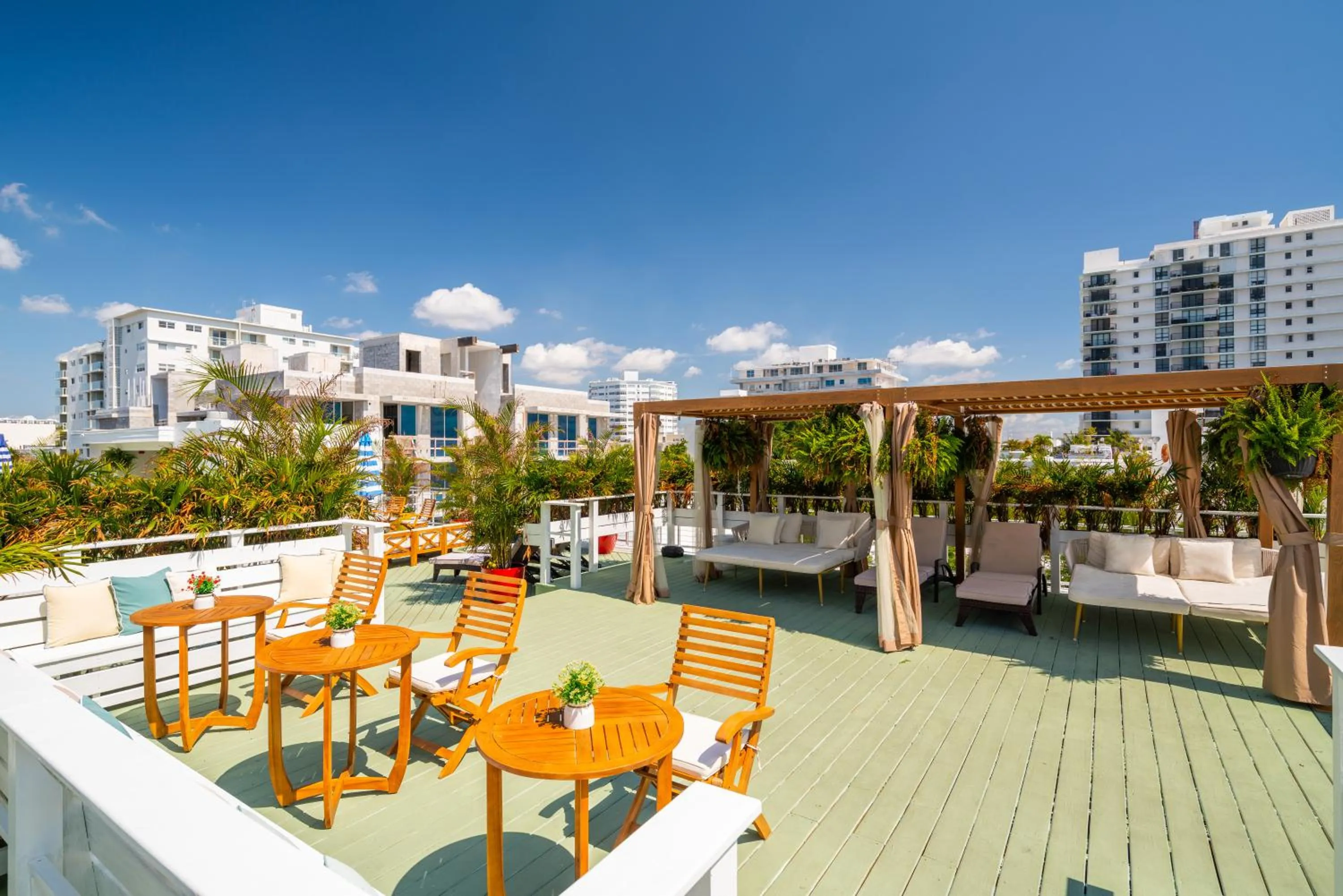 Day in Catalina Hotel & Beach Club