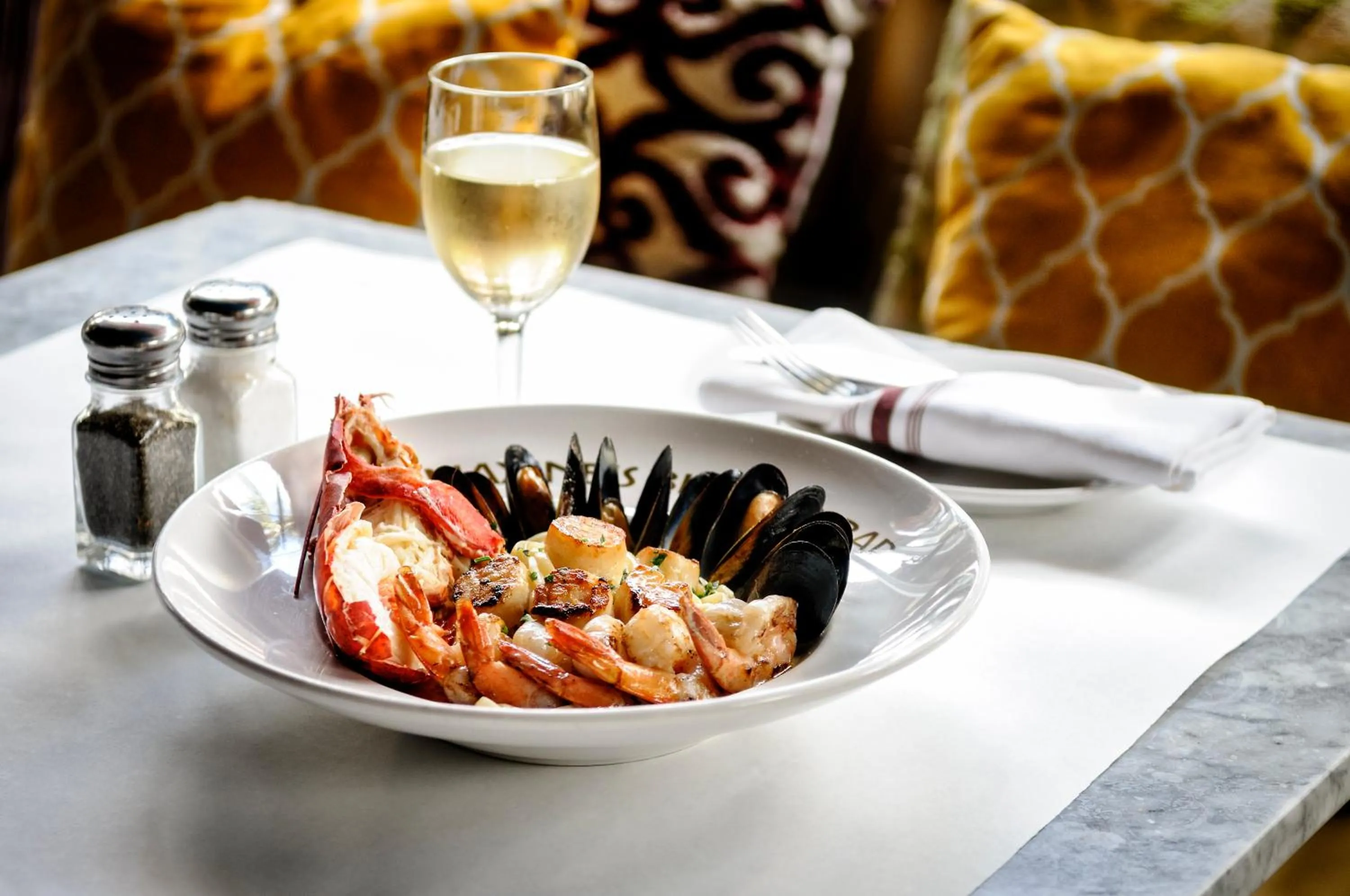 Food and drinks in Catalina Hotel & Beach Club