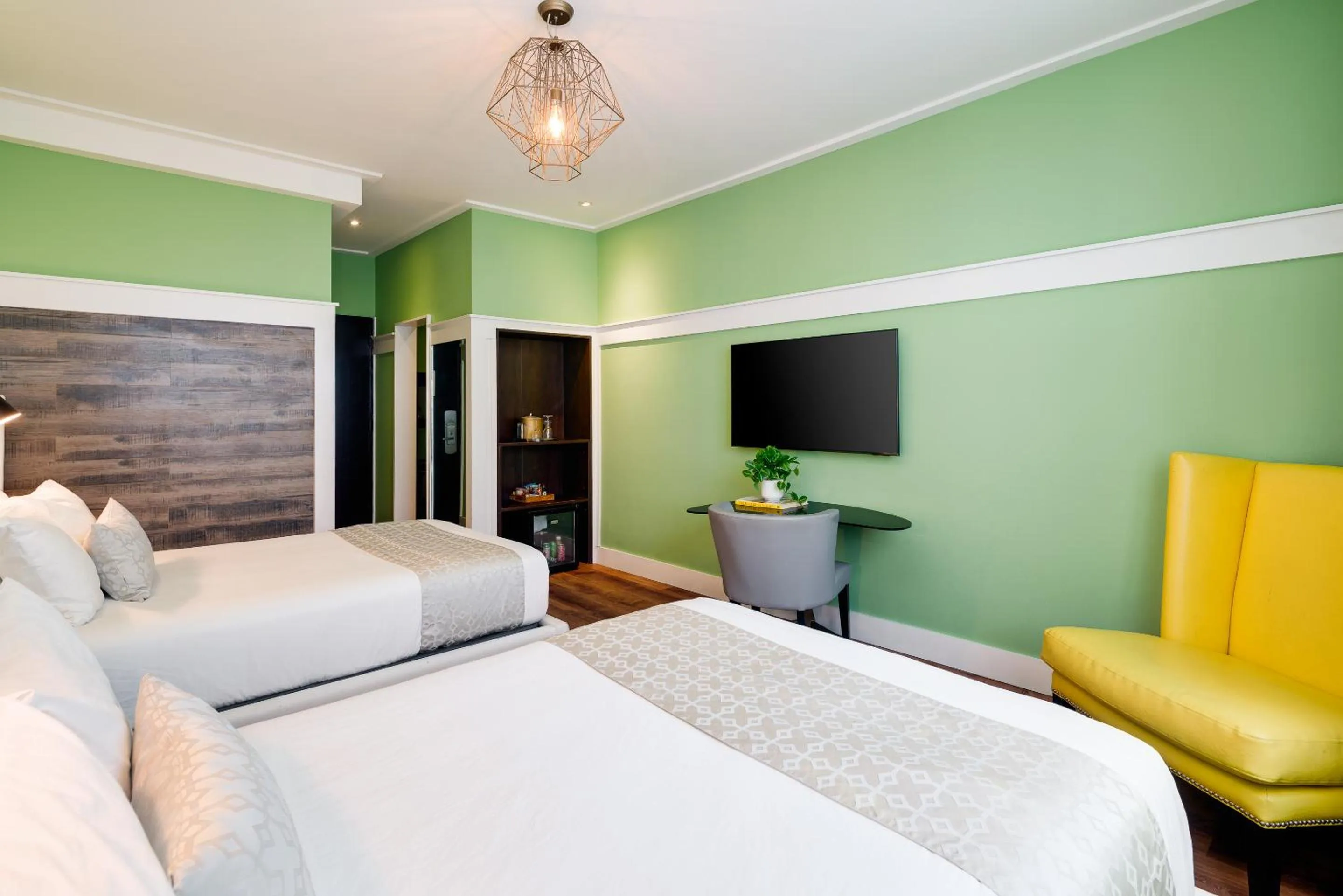 Bed in Catalina Hotel & Beach Club