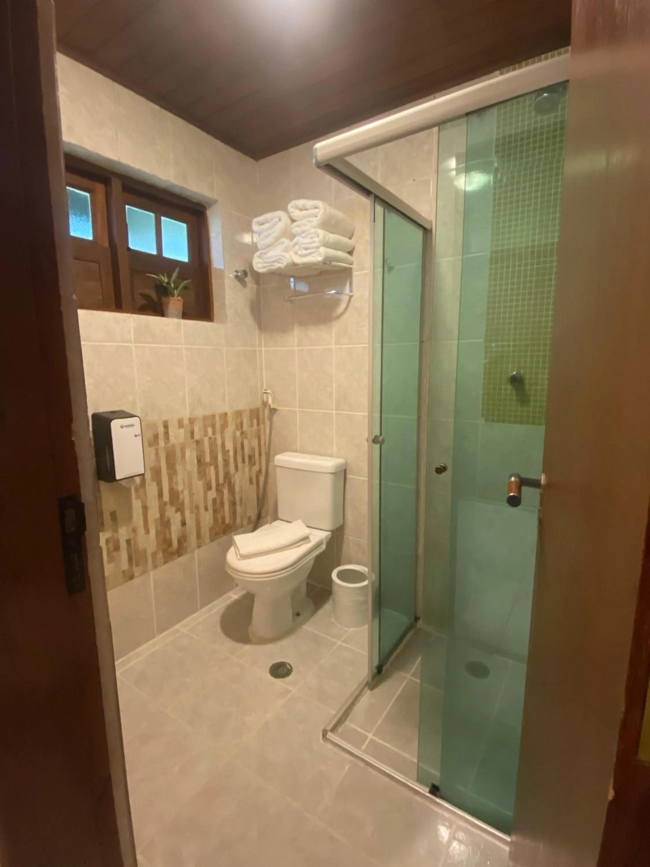 Bathroom in Hiu Hotel