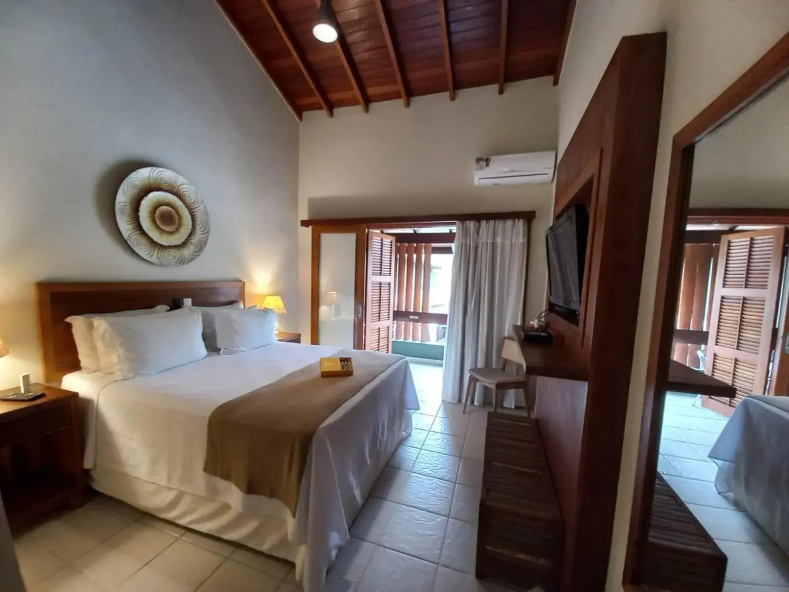 Queen Room with Balcony in Hiu Hotel Queen Room with Balcony in Hiu Hotel