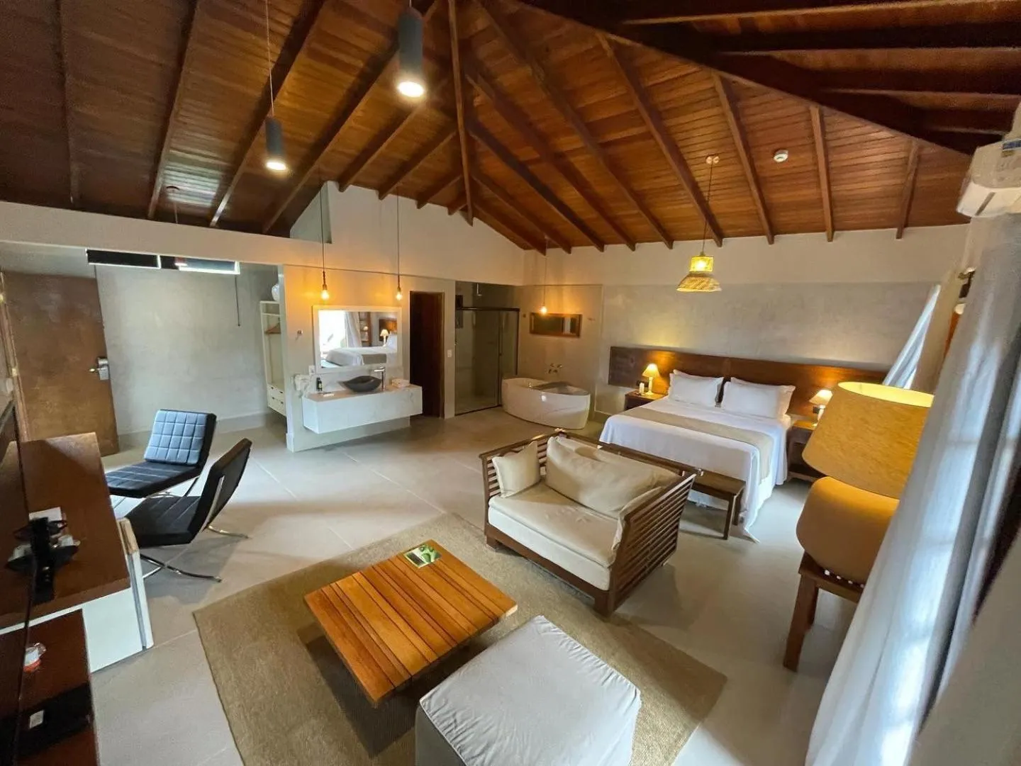 TV and multimedia, Bed in Hiu Hotel