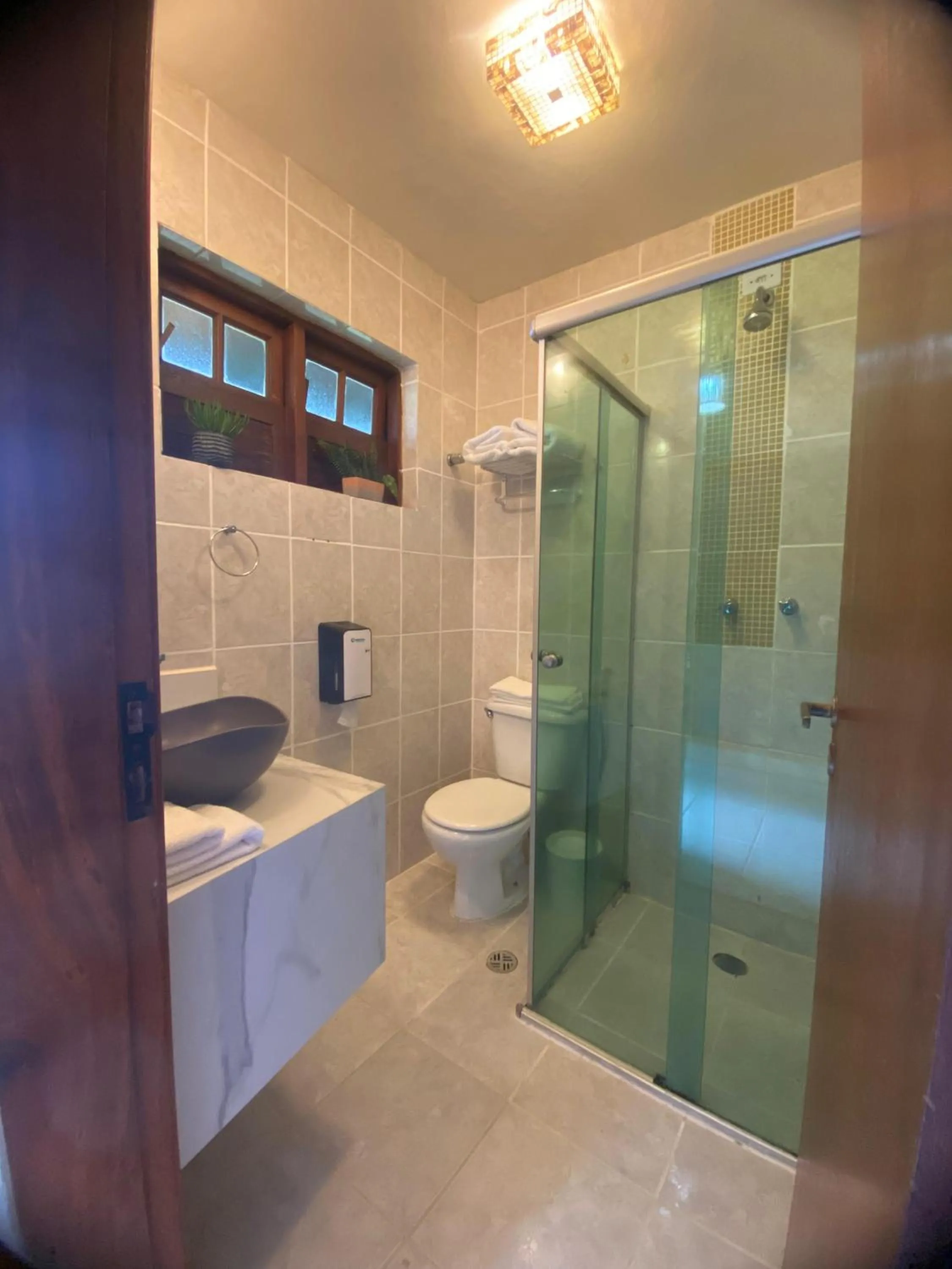 Bathroom in Hiu Hotel