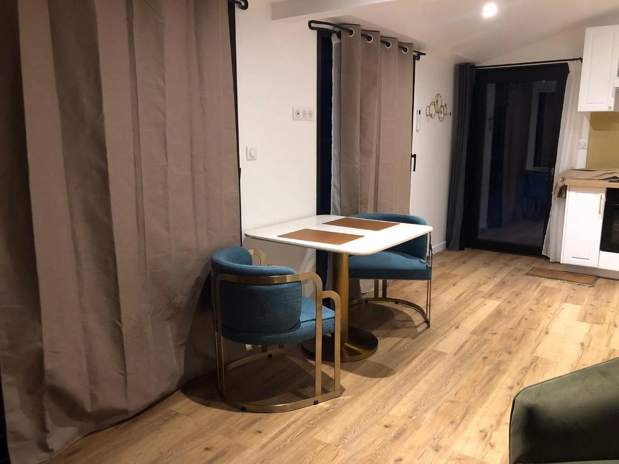 Dinner in Le domaine Aubazen