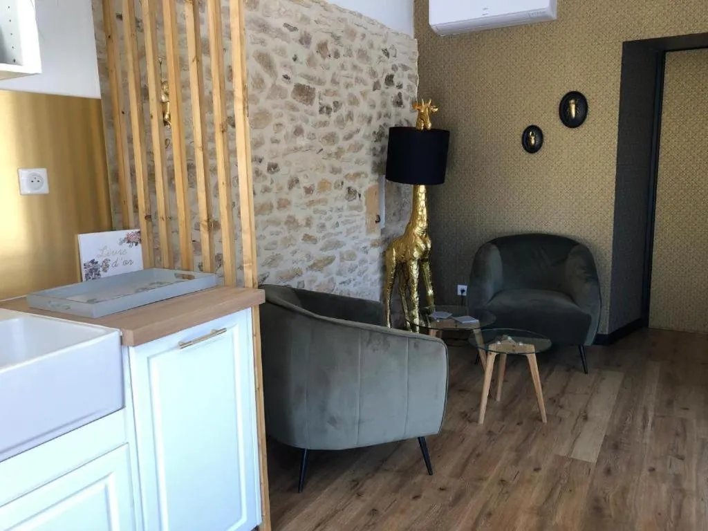 Kitchen or kitchenette in Le domaine Aubazen