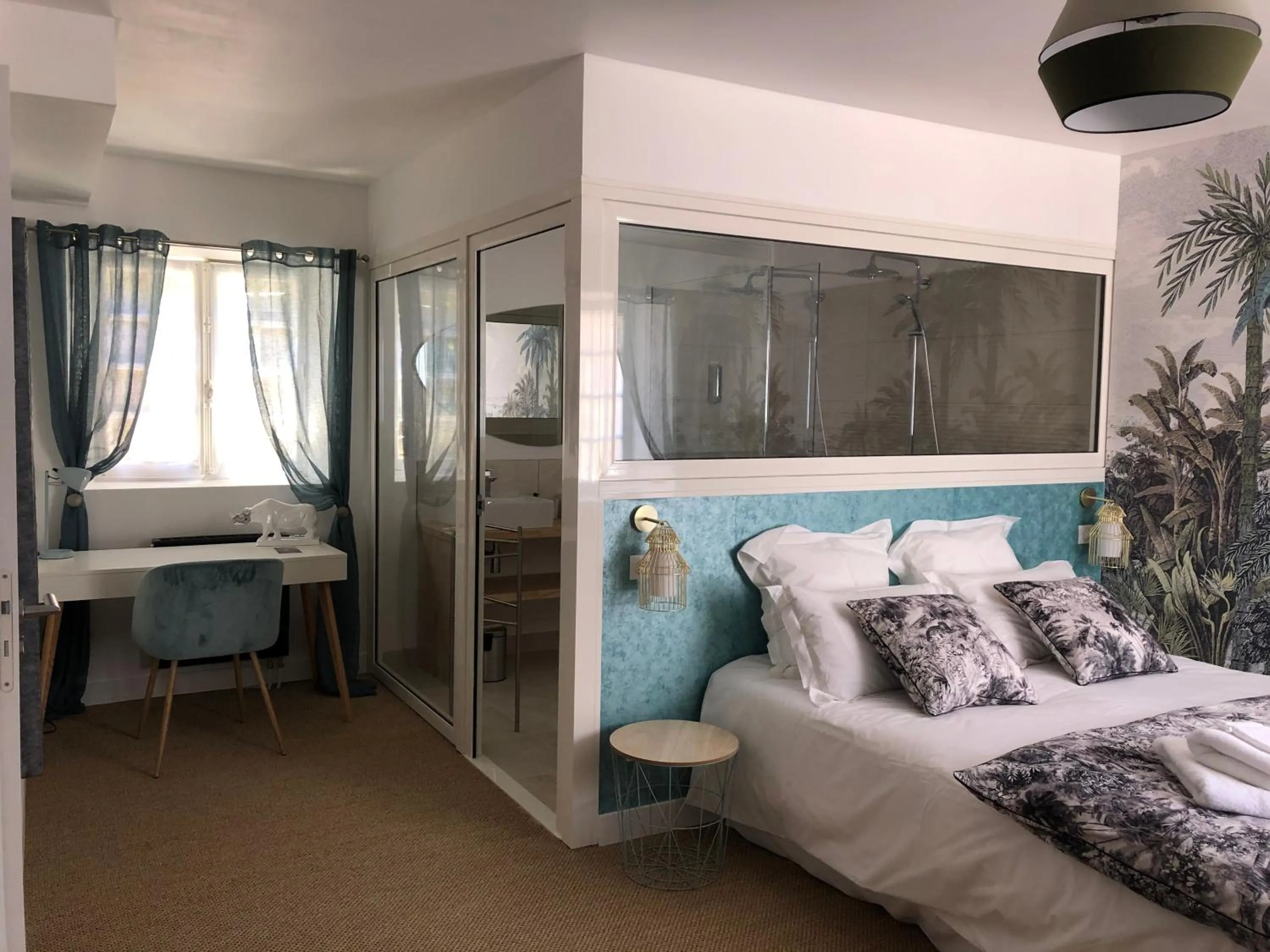 Photo of the whole room in Le domaine Aubazen