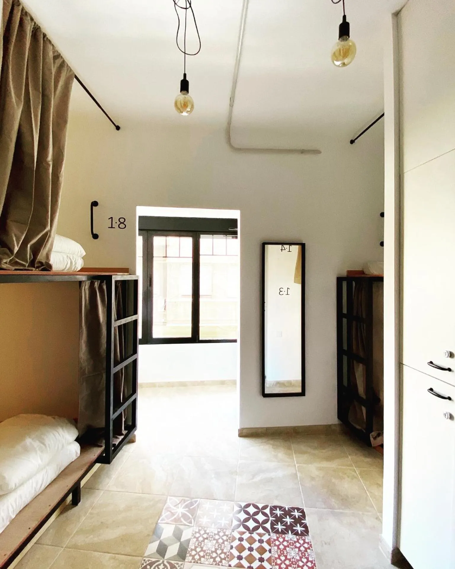 Bed in Hostal Numero Trece