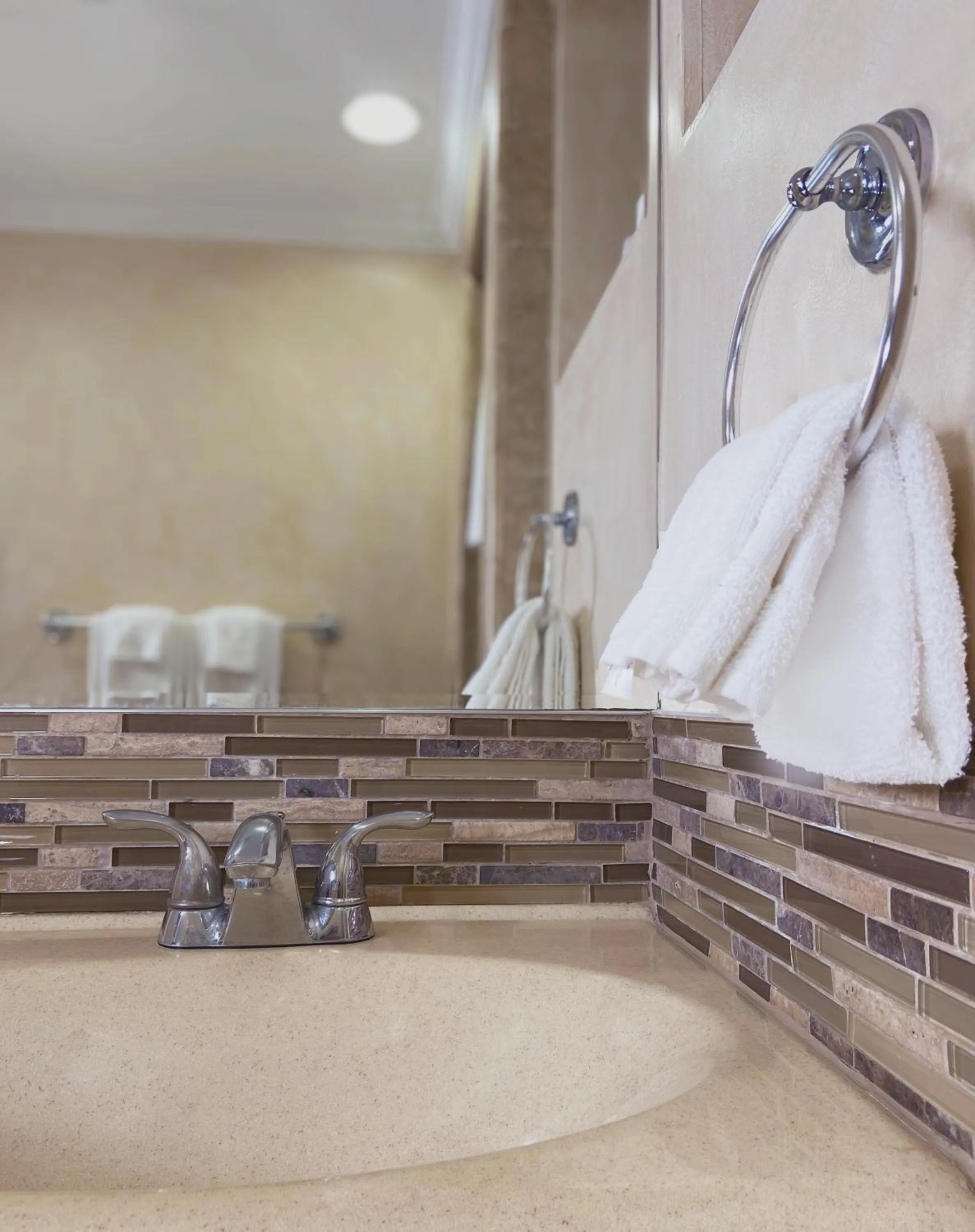 Bathroom in Nite Inn at Universal City - Walking Distance to Universal Studios Hollywood