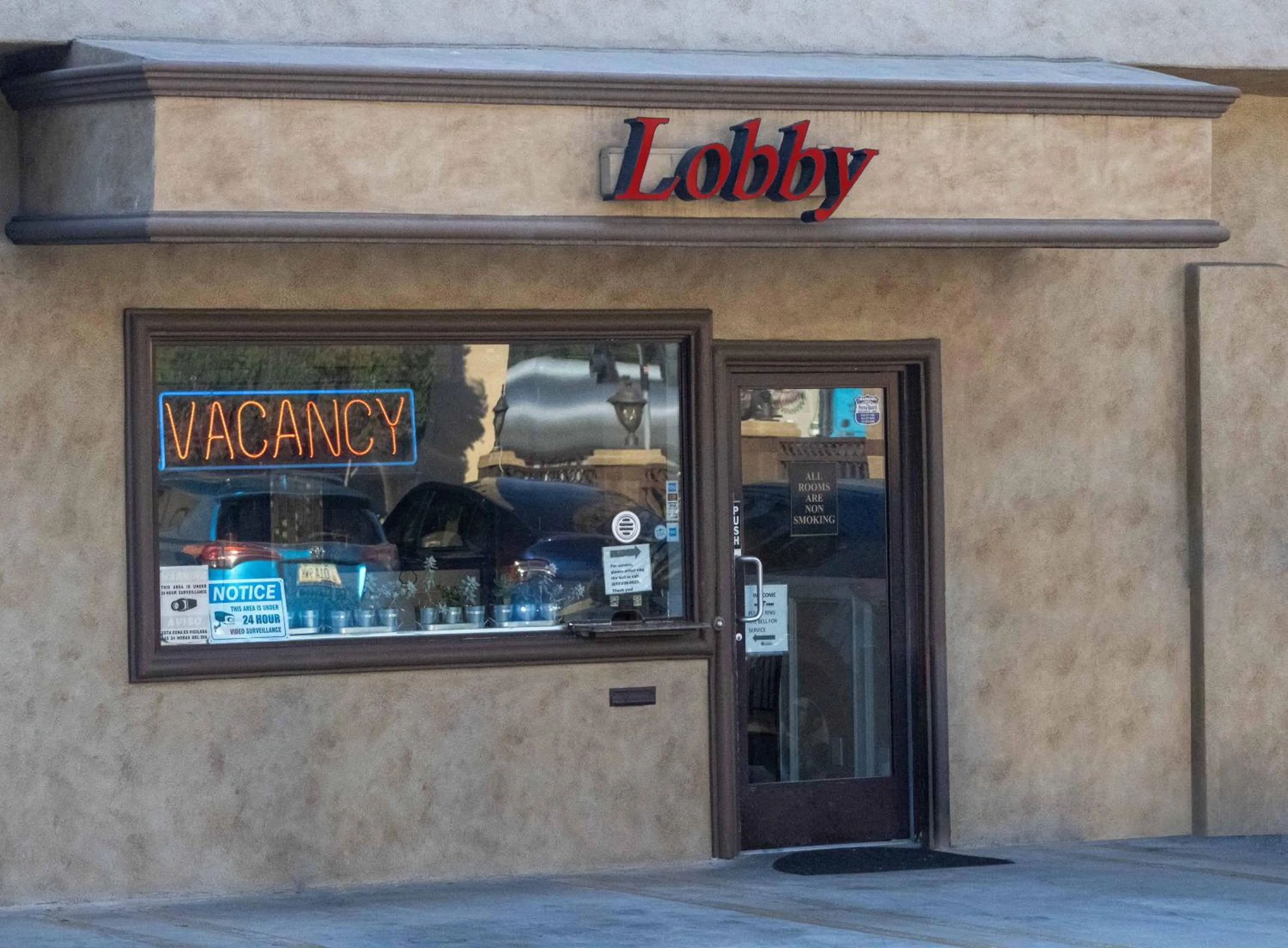 Property building in Nite Inn at Universal City - Walking Distance to Universal Studios Hollywood