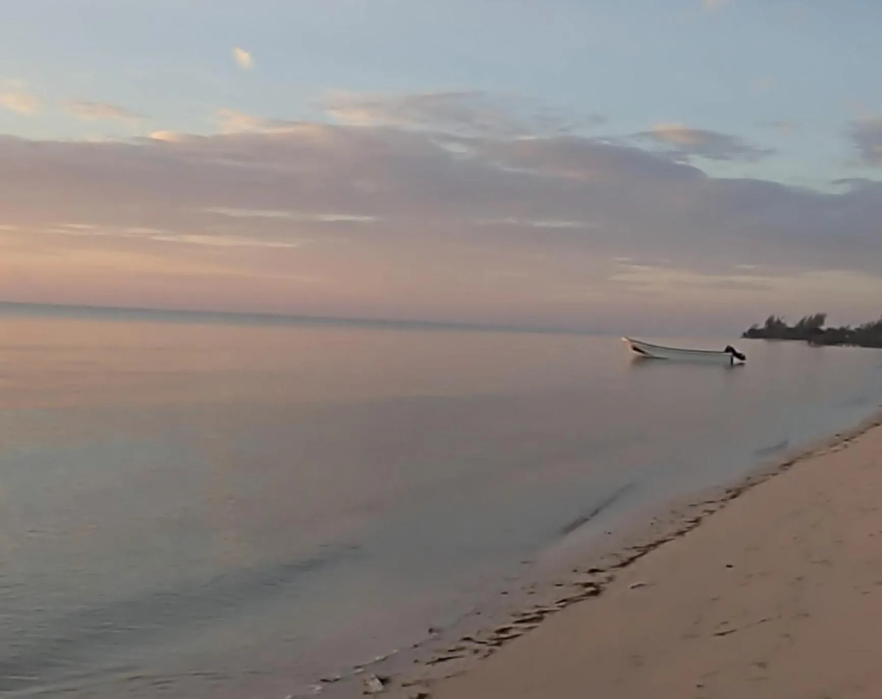 Beach in Margarita del Sol Hotel Costa Maya