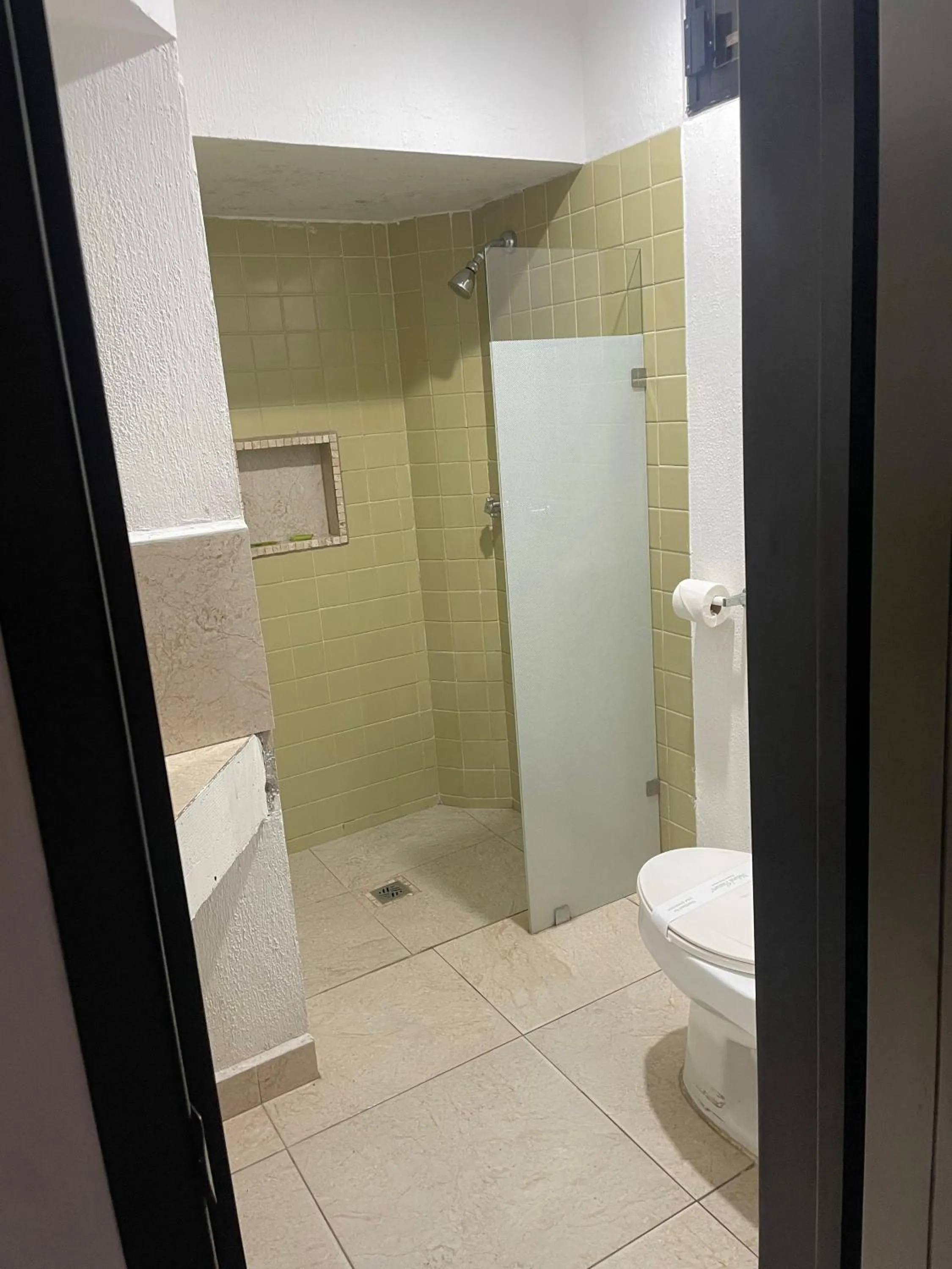 Shower in Hotel Essen's